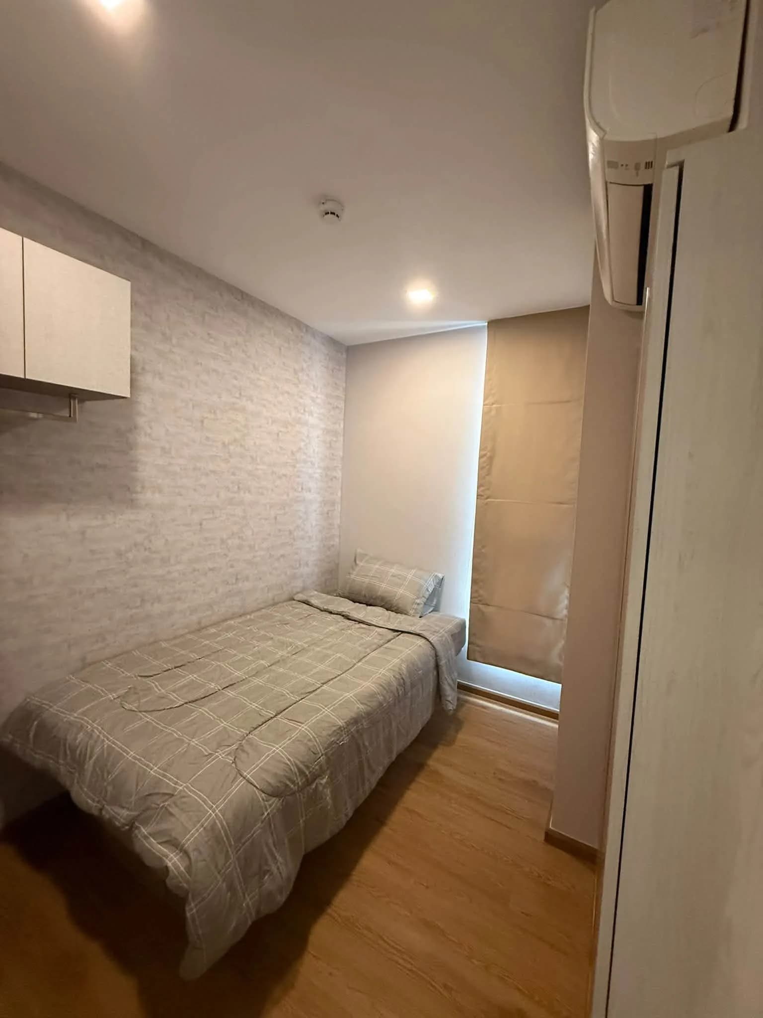 2-Schlafzimmer-Eigentumswohnung zum Verkauf oder zur Miete im Brown Condo Huaikwang, 36 m², 4. Etage, Ausrichtung nach Osten, neuwertig, nahe MRT Huai Khwang Foto 6
