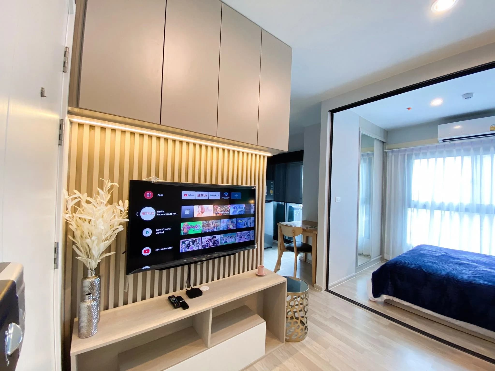 Studio Condo for Sale or Rent at The Privacy Rama 9, 23 sq.m., 18th Floor, South View, Free Parking, near Airport Rail Link Ramkhamhaeng photo 2