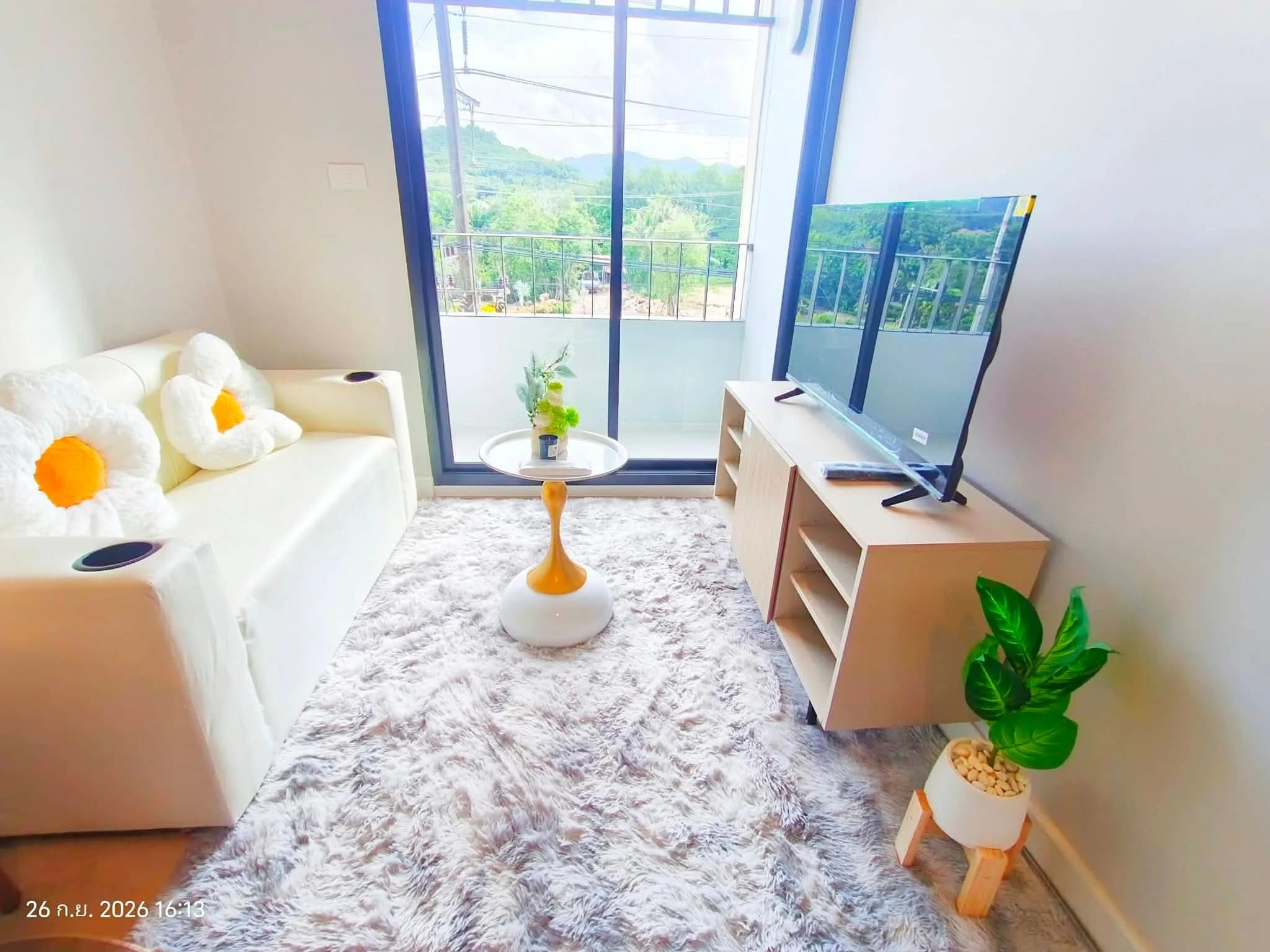 1-Schlafzimmer-Eigentumswohnung zur Miete im The Cube Amaze Srisoonthon, Thalang, Phuket, 4. Etage, Blick nach außen, neue Möbel, 20,000 Baht pro Monat · 6