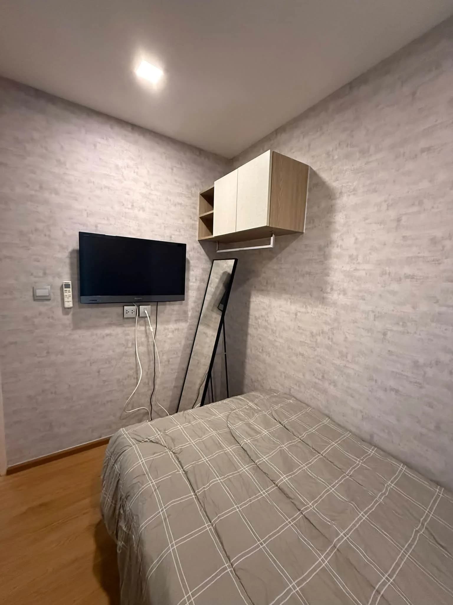2-Schlafzimmer-Eigentumswohnung zum Verkauf oder zur Miete im Brown Condo Huaikwang, 36 m², 4. Etage, Ausrichtung nach Osten, neuwertig, nahe MRT Huai Khwang Foto 7