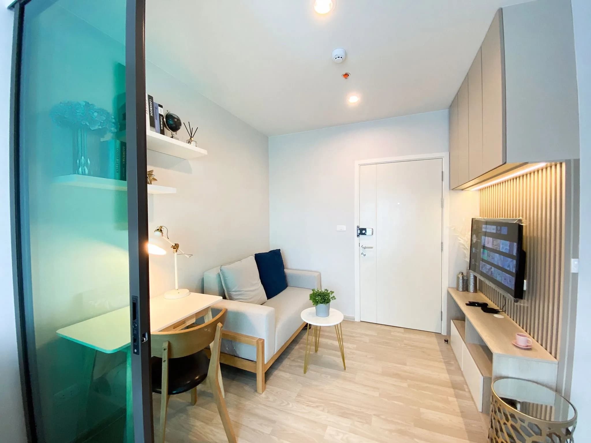 Studio Condo for Sale or Rent at The Privacy Rama 9, 23 sq.m., 18th Floor, South View, Free Parking, near Airport Rail Link Ramkhamhaeng photo 4