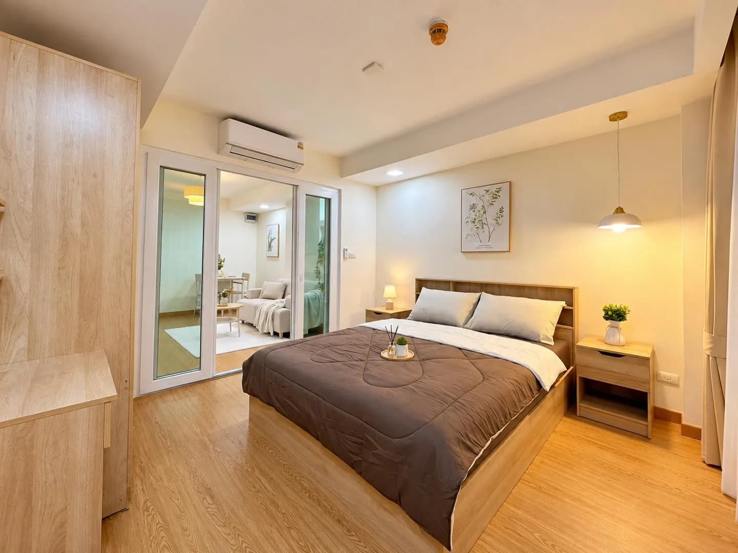 1-Schlafzimmer-Eigentumswohnung zum Verkauf im The Royal Place Phuket, 37.01 m², Building 1, 2. Etage, Blick nach außen, möbliert, 2.29 Millionen Baht Foto 5