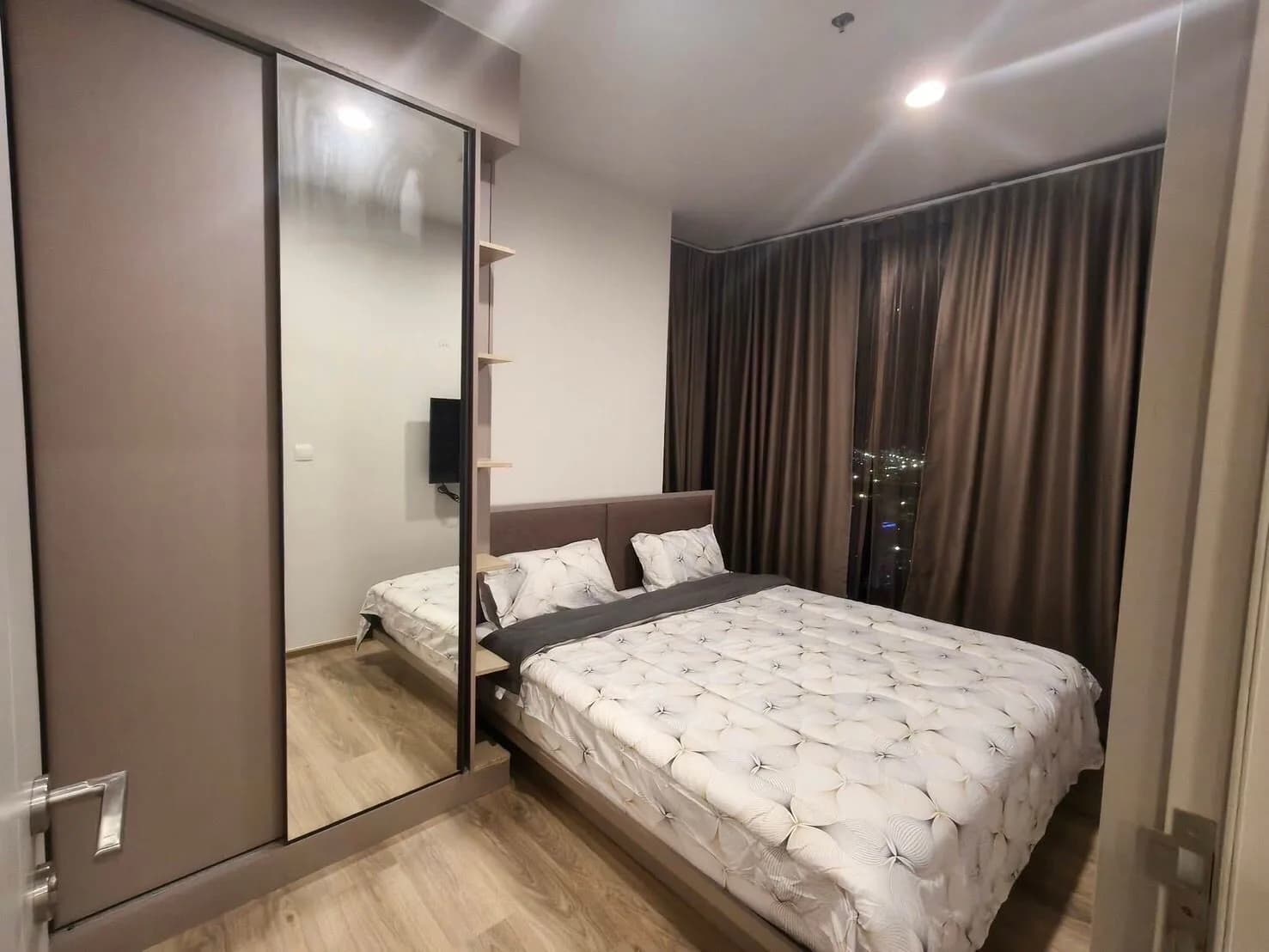 ให้เช่าคอนโด Oka Haus Sukhumvit 36 2 ห้องนอน 2 ห้องน้ำ 50 ตร.ม. ชั้น 37 วิวแม่น้ำ ใกล้ BTS ทองหล่อ รูปที่ 5