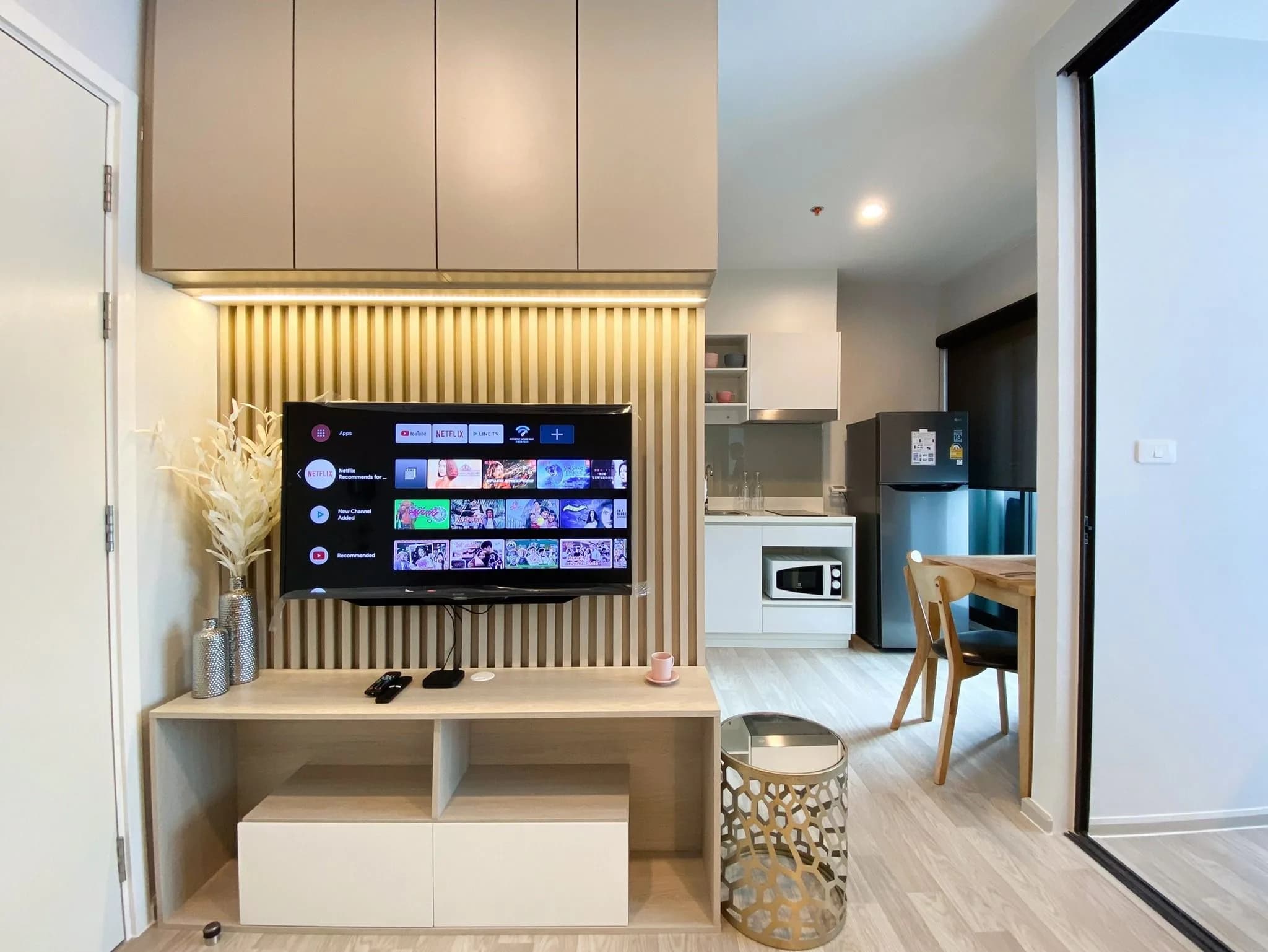 Studio-Eigentumswohnung zum Verkauf oder zur Miete im The Privacy Rama 9, 23 m², 18. Etage, Südblick, kostenloser Parkplatz, nahe Airport Rail Link Ramkhamhaeng