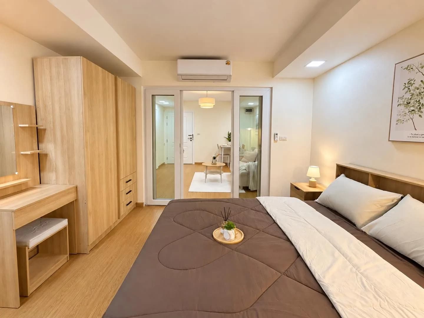 1-Schlafzimmer-Eigentumswohnung zum Verkauf im The Royal Place Phuket, 37.01 m², Building 1, 2. Etage, Blick nach außen, möbliert, 2.29 Millionen Baht Foto 6