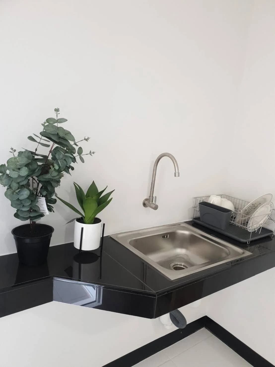 5H Residence ซอย 5 แม่โจ้ หอพักห้องแอร์รายเดือน พร้อมเฟอร์นิเจอร์ ใกล้มหาวิทยาลัยแม่โจ้ รูปที่ 6