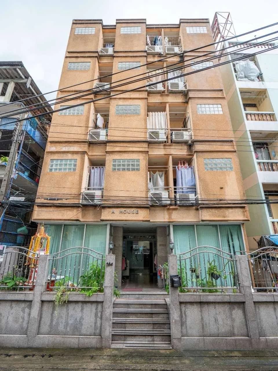 A House (เอ เฮ้าส์) ซอยประชาสงเคราะห์ 27 ดินแดง ห้องสตูดิโอรายเดือน 15 ตร.ม. ห่างมหาวิทยาลัยหอการค้าไทยประมาณ 250 ม. รูปที่ 2