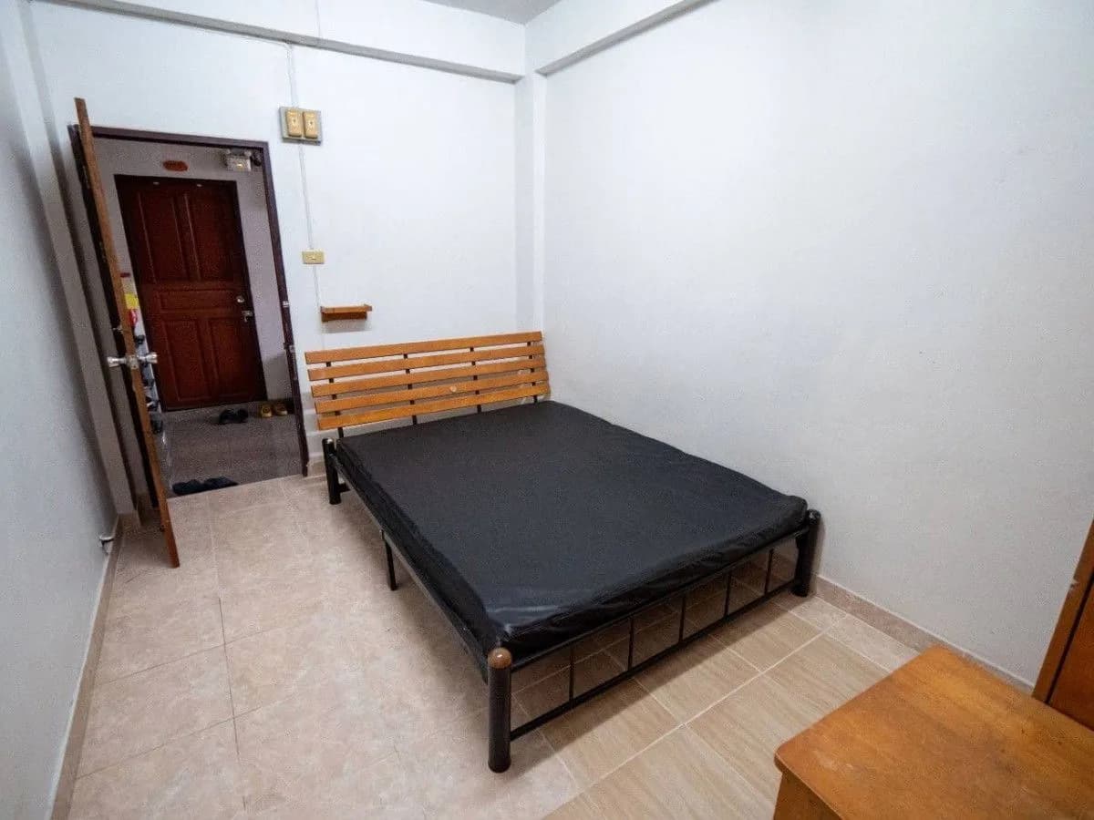 A House (เอ เฮ้าส์) ซอยประชาสงเคราะห์ 27 ดินแดง ห้องสตูดิโอรายเดือน 15 ตร.ม. ห่างมหาวิทยาลัยหอการค้าไทยประมาณ 250 ม. รูปที่ 4
