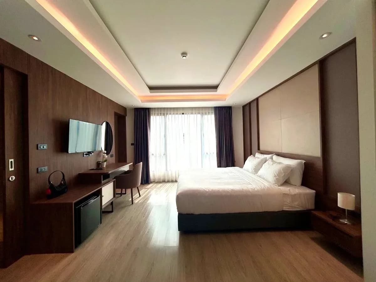 Adamus House, Rama 4 Road, Hua Lamphong, Bang Rak: Serviced Apartment, Zimmer mit 17-42 m² zur Monatsmiete, Wasser und Strom inbegriffen, etwa 100 m von MRT Hua Lamphong entfernt Foto 3