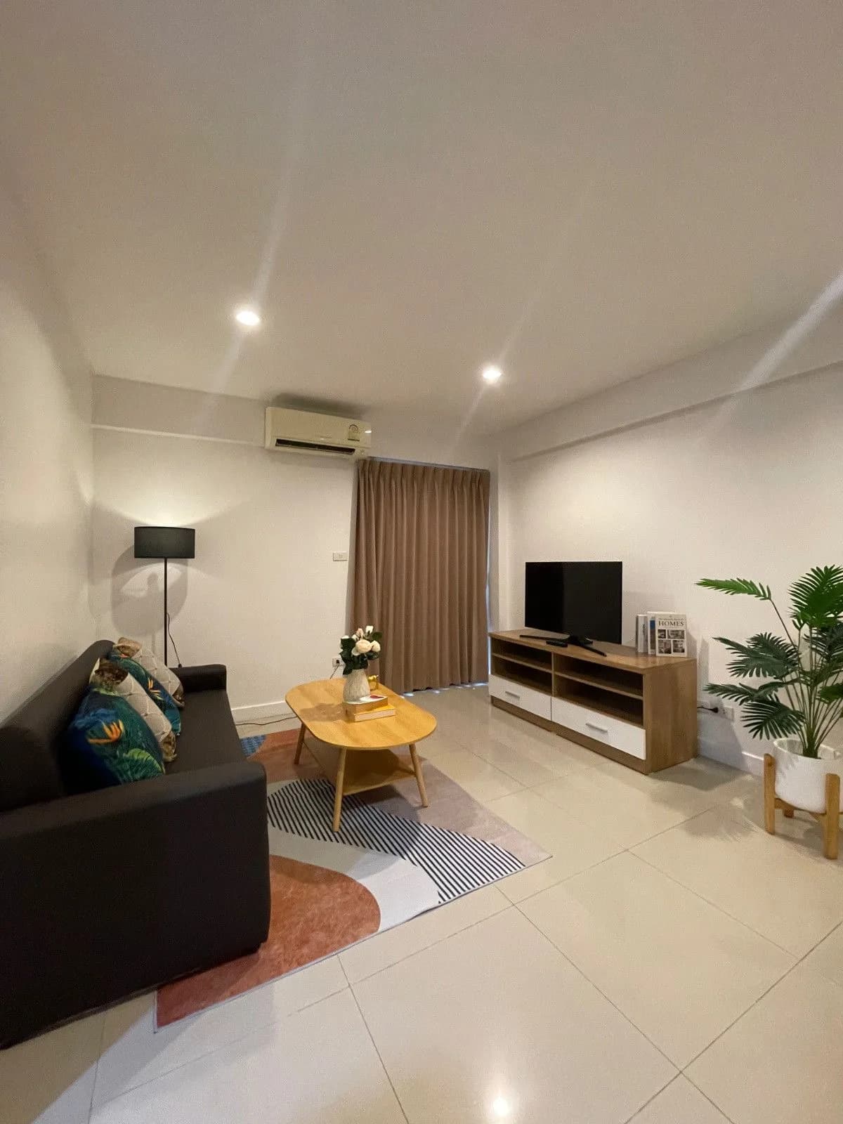 AI Place, Soi Phraya Prasoet, rue Inthraphon, Wang Thonglang : studios et logements 1 chambre de 24 à 38 m² au mois, près de Ramkhamhaeng photo 4