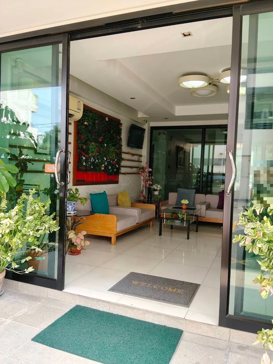 AI Place, Soi Phraya Prasoet, rue Inthraphon, Wang Thonglang : studios et logements 1 chambre de 24 à 38 m² au mois, près de Ramkhamhaeng photo 7