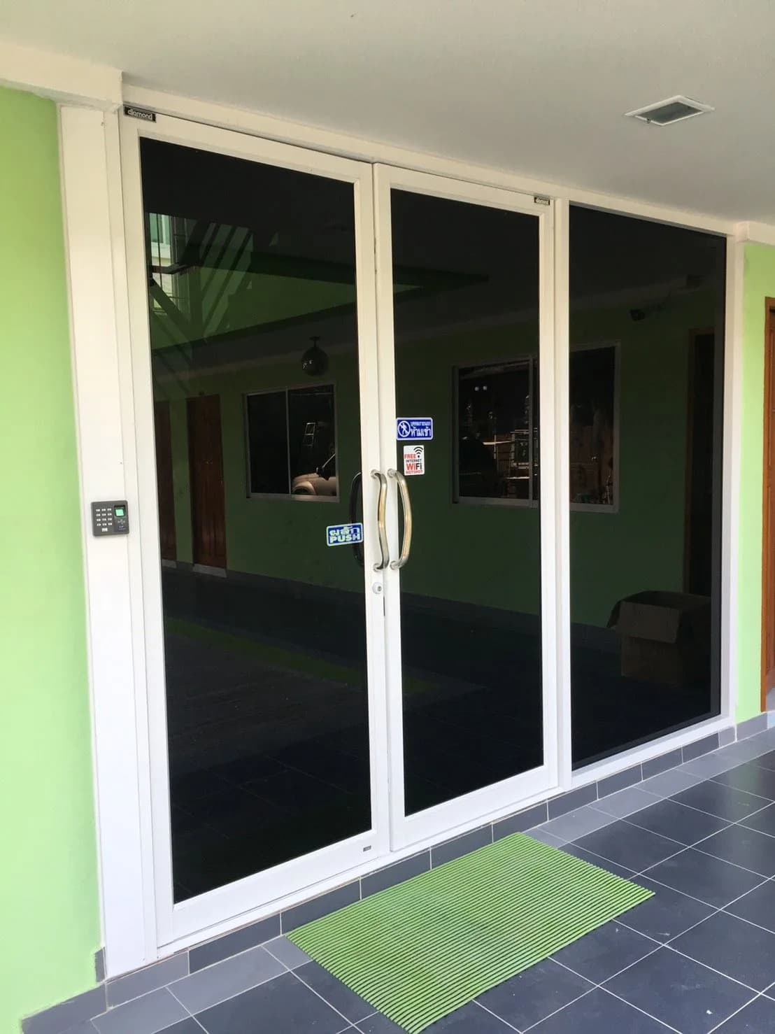 Ama Apartment Wat Ket: Kamar AC Bulanan 25 m² di Seberang Prince Royal's College foto 2
