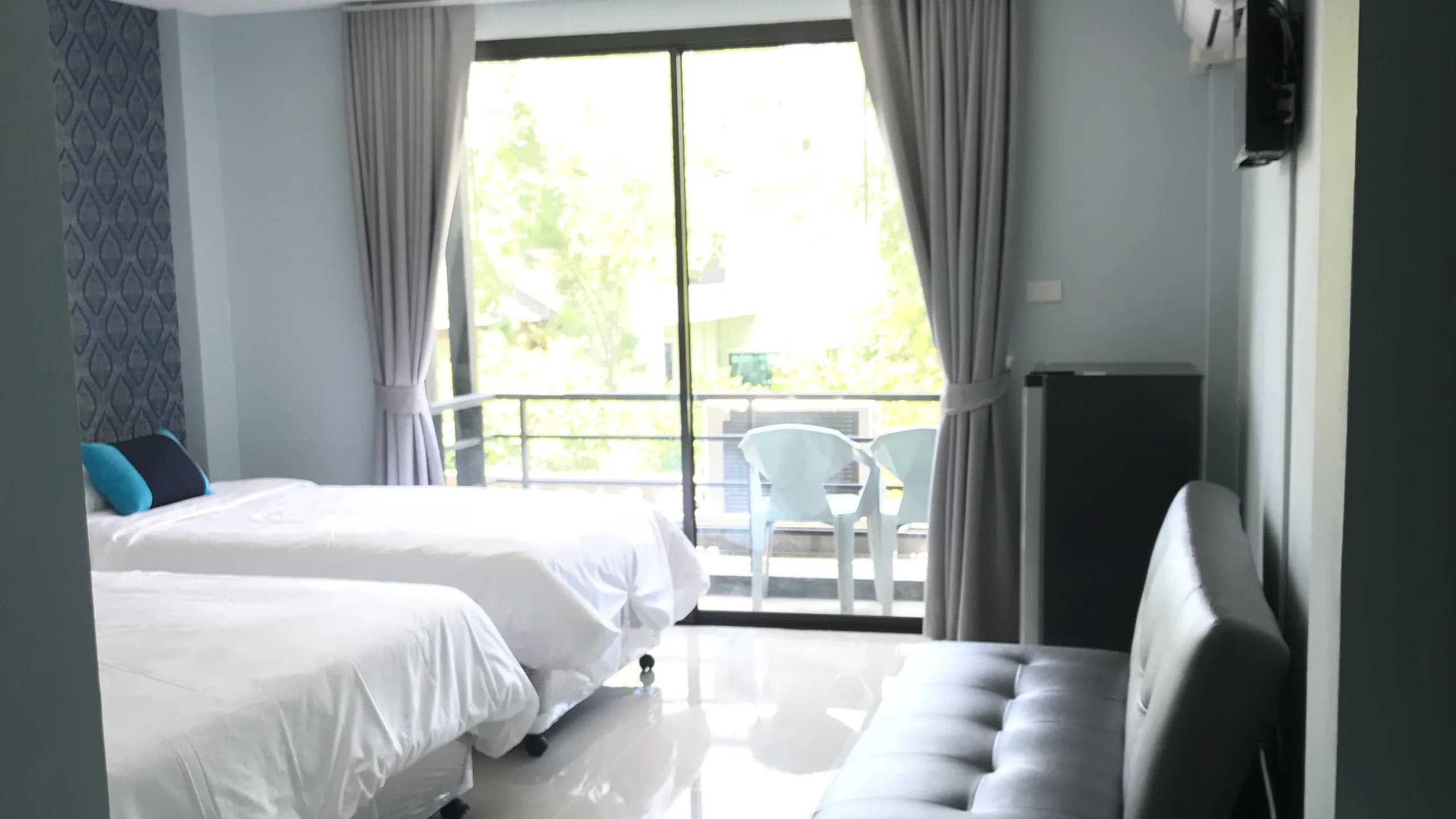 Asia Place Apartment 2, Soi Phetkasem 42 Yaek 1, Phasi Charoen: Zimmer mit 32 m² zur Monatsmiete, mit kleiner Küche und Balkon, nahe der Siam-Universität Foto 6
