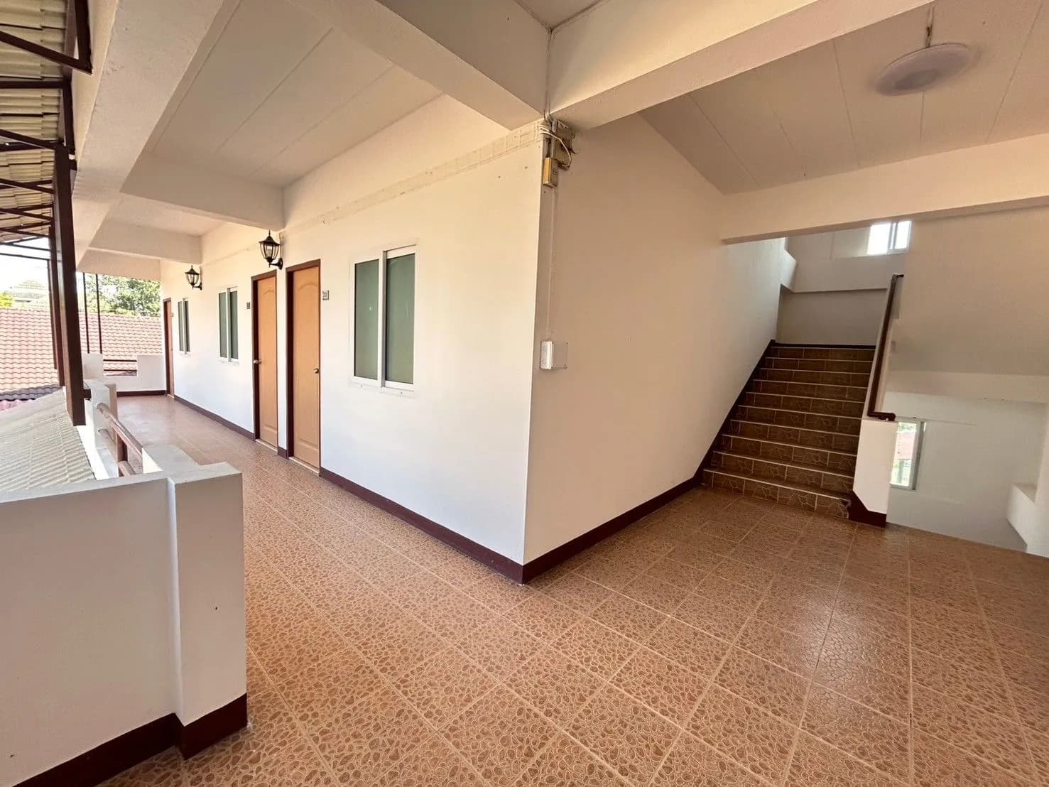 Baan Phawee Mansion, San Sai : chambres climatisées au mois, près de Sansai Hospital photo 8