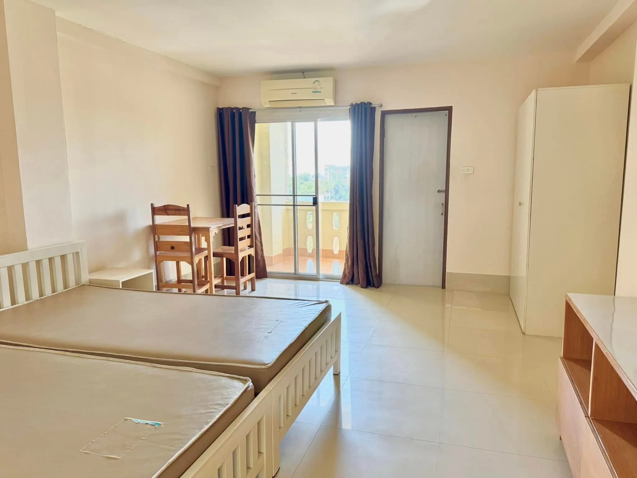 Baan Boonpathan, Bang Saen: Monatszimmer mit oder ohne Klimaanlage an der Khao Lam Road nahe Bang Saen Beach Foto 5