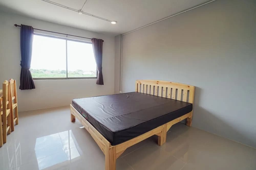 Baan Don Pin Residence by Dr. Sun، Mae Hia: غرف شهرية جديدة ومفروشة قرب IKEA Chiang Mai صورة 4