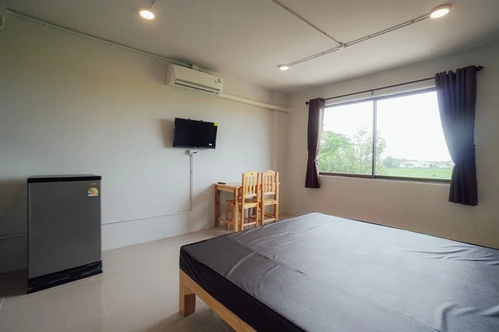 Baan Don Pin Residence by Dr. Sun، Mae Hia: غرف شهرية جديدة ومفروشة قرب IKEA Chiang Mai صورة 5