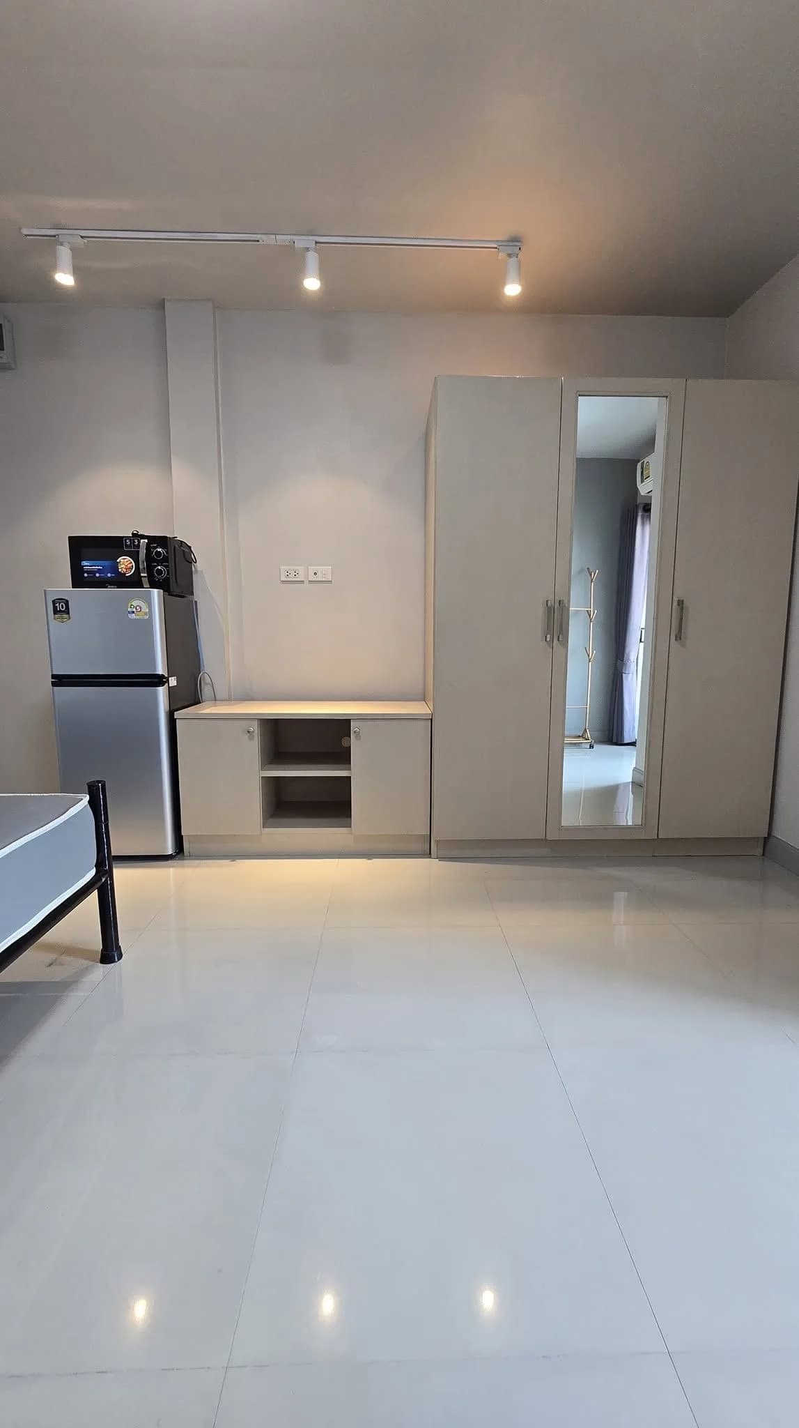 Baan Nitcha Rama 8, Soi Arun Amarin 55: Owner-Run Furnished Monthly Rooms, near Suan Luang Rama VIII Park photo 6