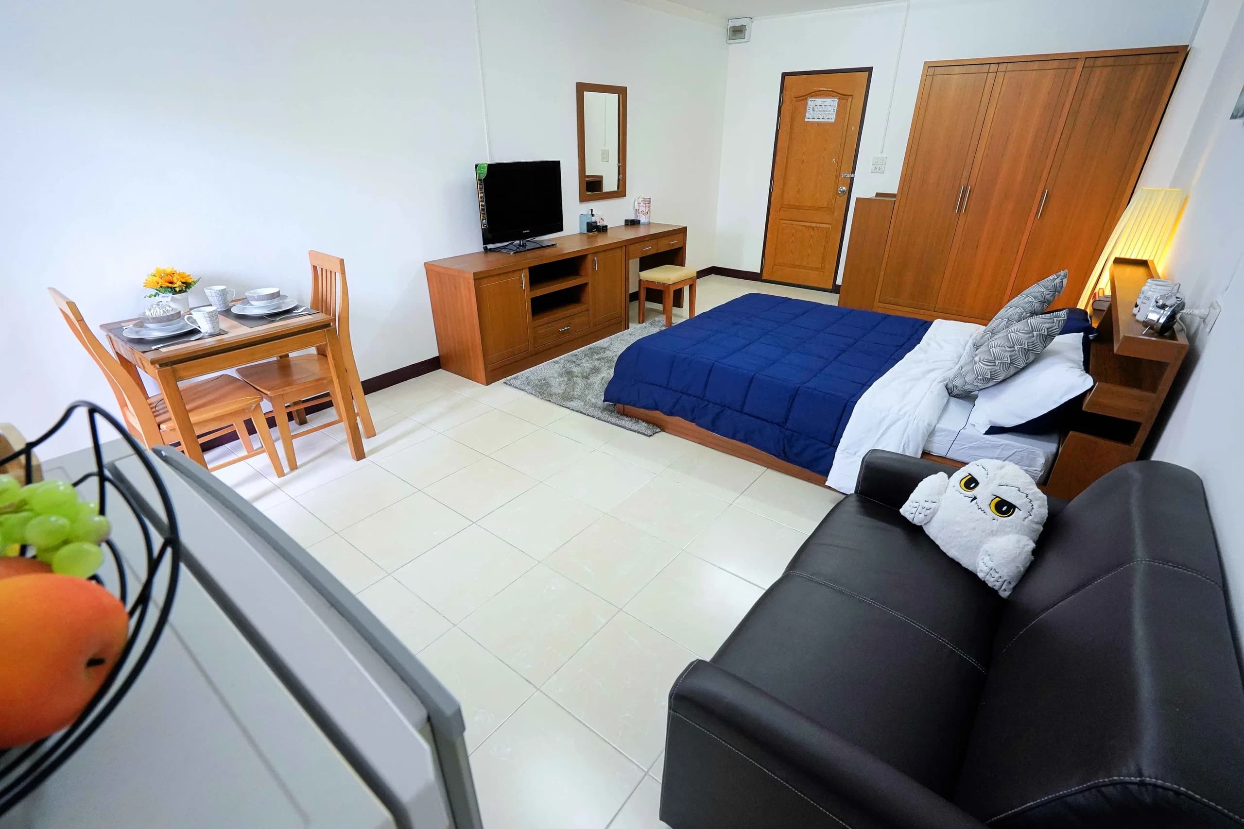 Baan Supar Apartment, Soi Латпхрао 35: комнаты с бесплатным оптоволоконным интернетом и тренажёрным залом, аренда помесячно