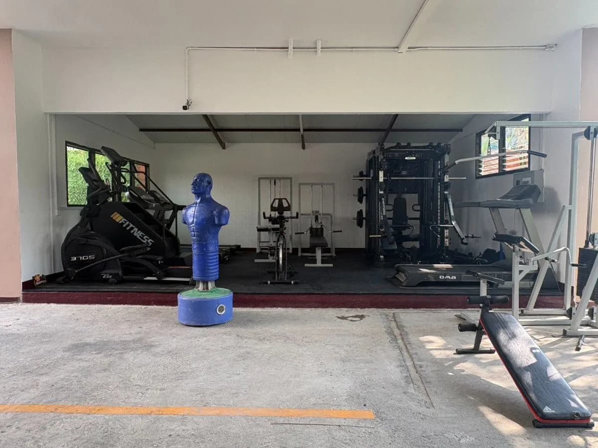Baan Supar Apartment, Soi Lat Phrao 35: Zimmer zur Monatsmiete mit kostenlosem Glasfaser-Internet und Fitnessraum Foto 8