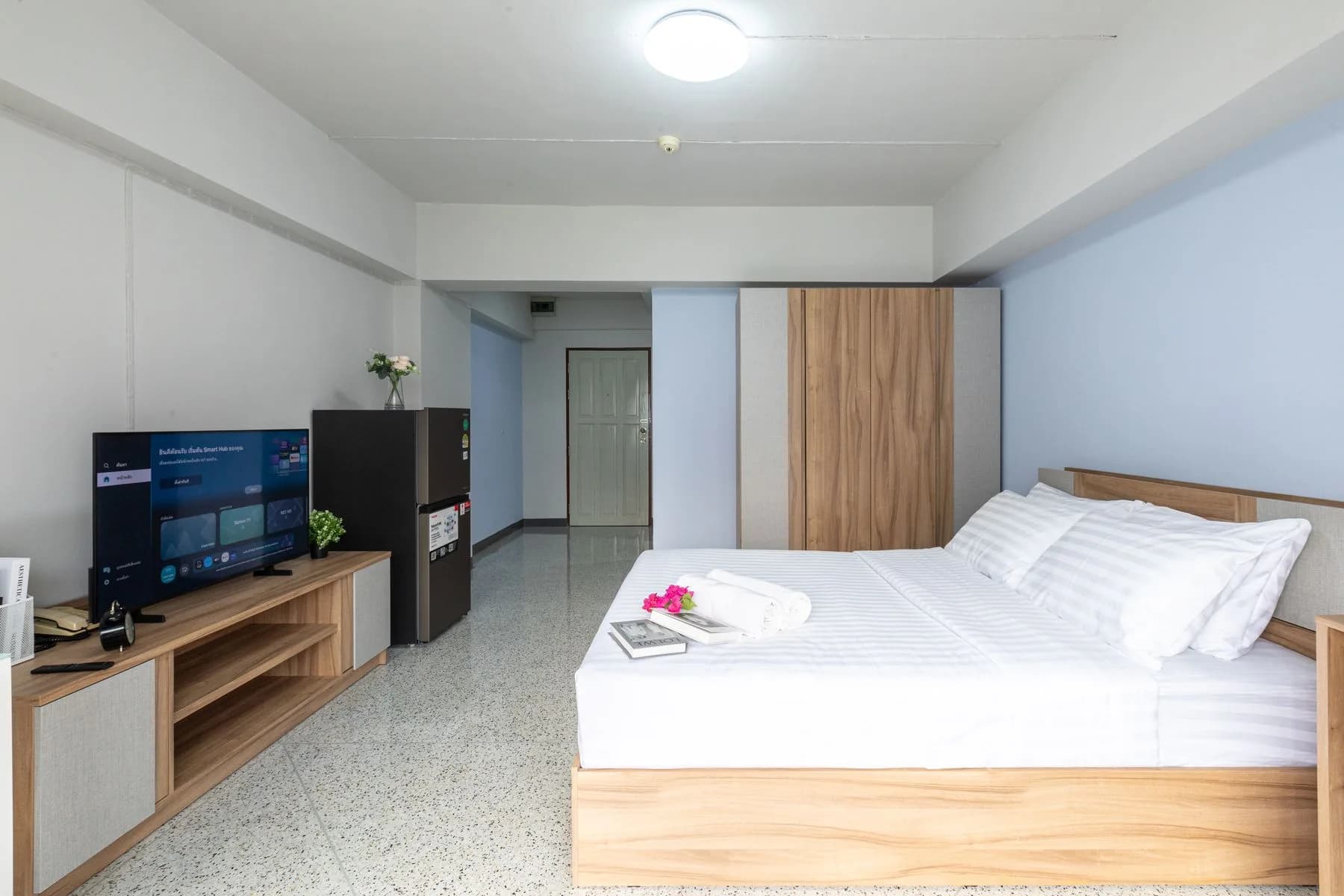 Baan Thai Living Nimman, Soi 6: Furnished Monthly Rooms with Pool near Chiang Mai University photo 3