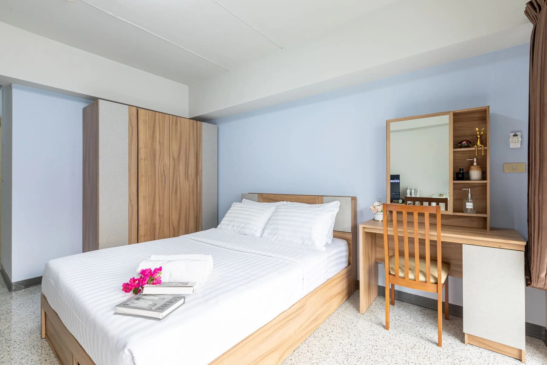 Baan Thai Living Nimman, Soi 6: Furnished Monthly Rooms with Pool near Chiang Mai University photo 5