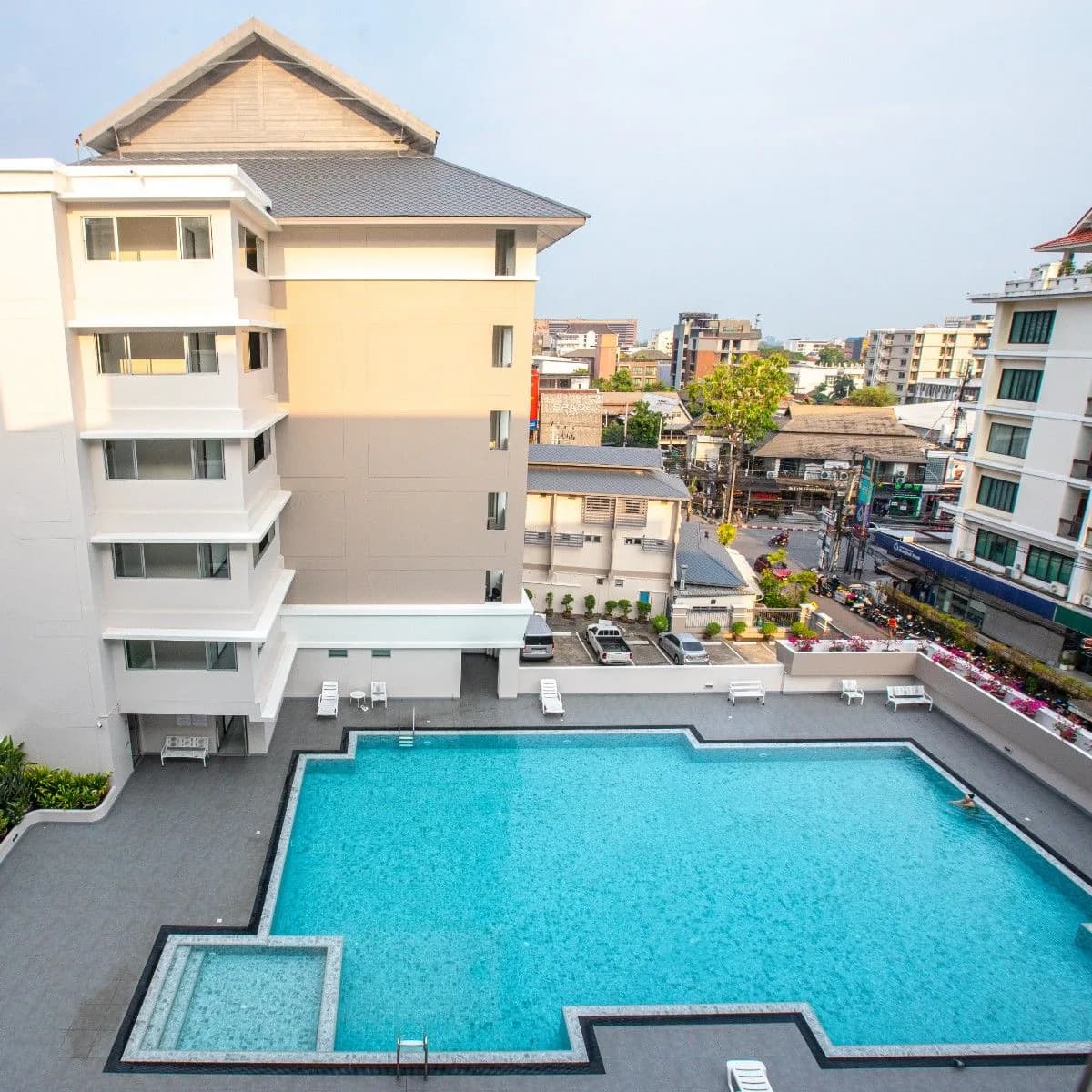 Baan Thai Living Nimman, Soi 6: Furnished Monthly Rooms with Pool near Chiang Mai University photo 7
