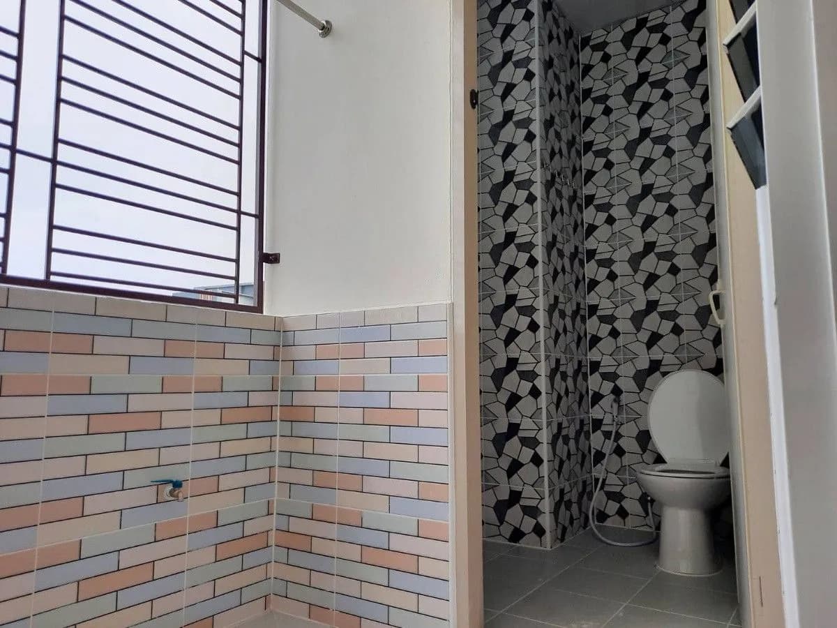 Baan Thong Kiao (Bangunan Kuning), Soi Thesaban Bang Pu 41, Samut Prakan: Bilik sewa bulanan 24.5 m², kira-kira 300 m dari BTS Phraek Sa foto 4