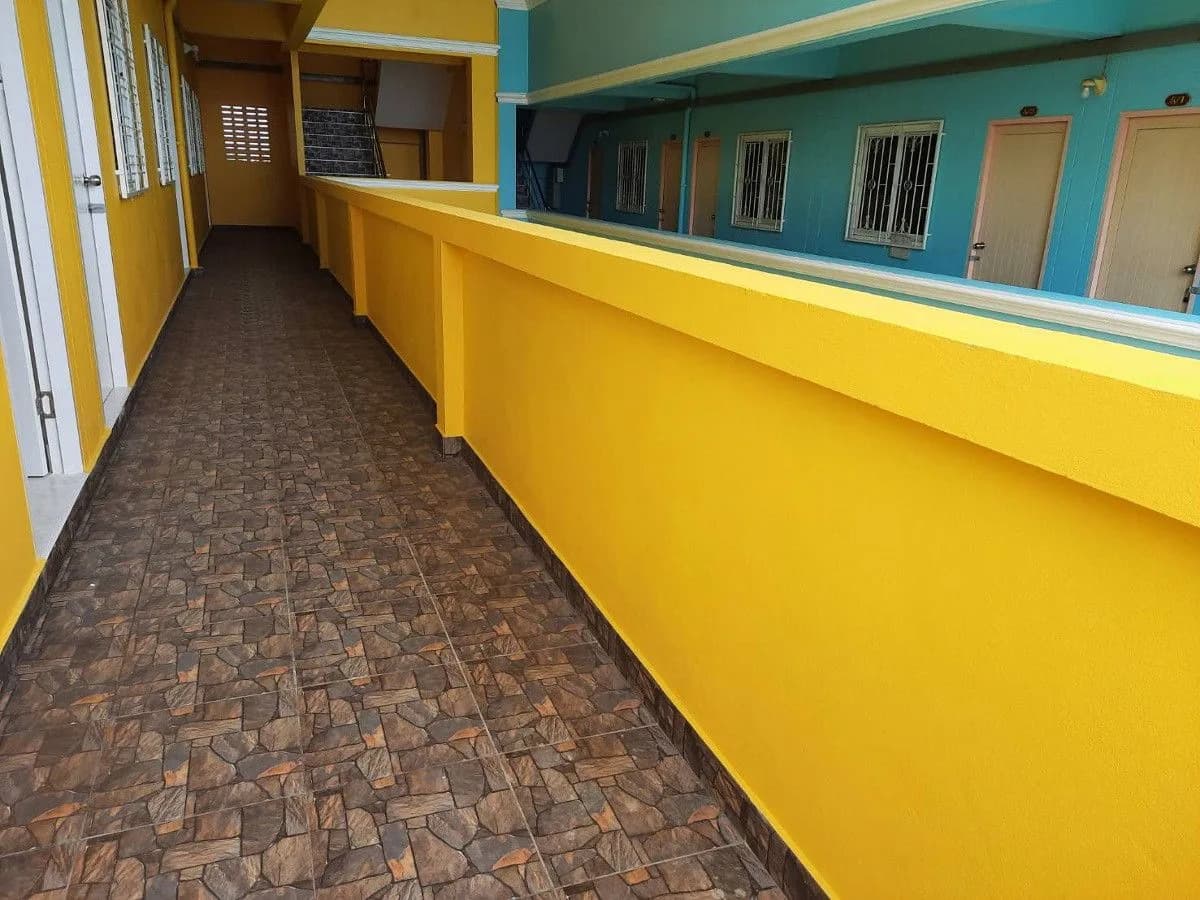 Baan Thong Kiao (Bangunan Kuning), Soi Thesaban Bang Pu 41, Samut Prakan: Bilik sewa bulanan 24.5 m², kira-kira 300 m dari BTS Phraek Sa foto 8