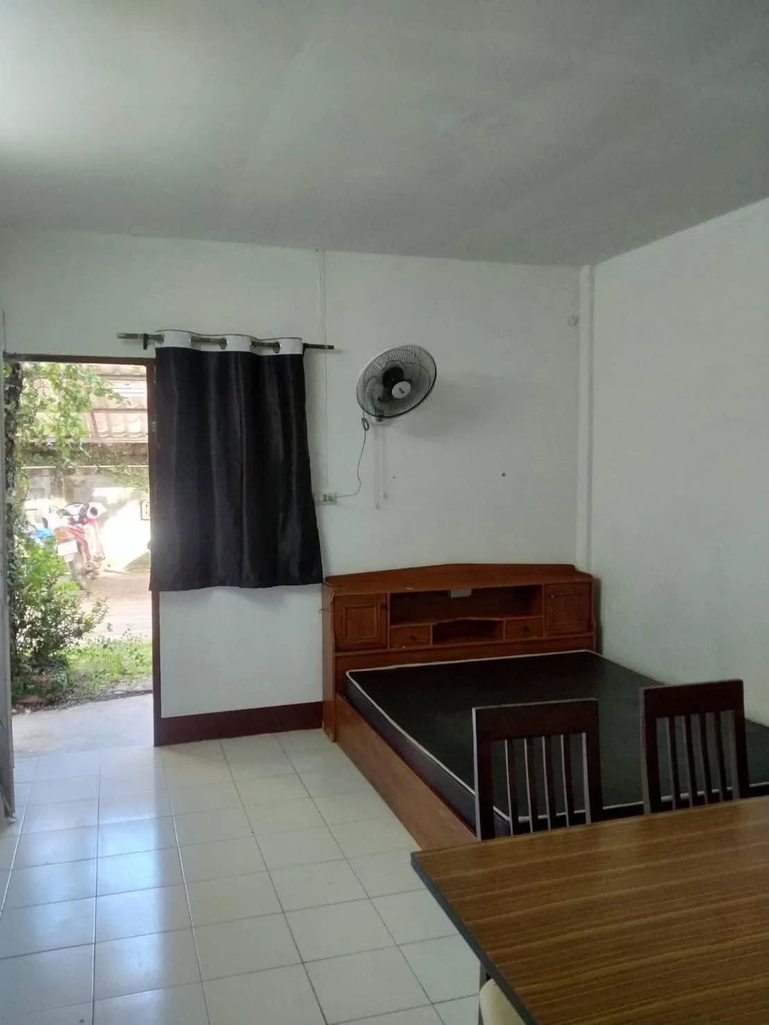 سكن Baan Wanitcha، Ban Klang، Lamphun: غرف شهرية بمروحة وغرف توأم قرب Northern Region Industrial Estate صورة 7