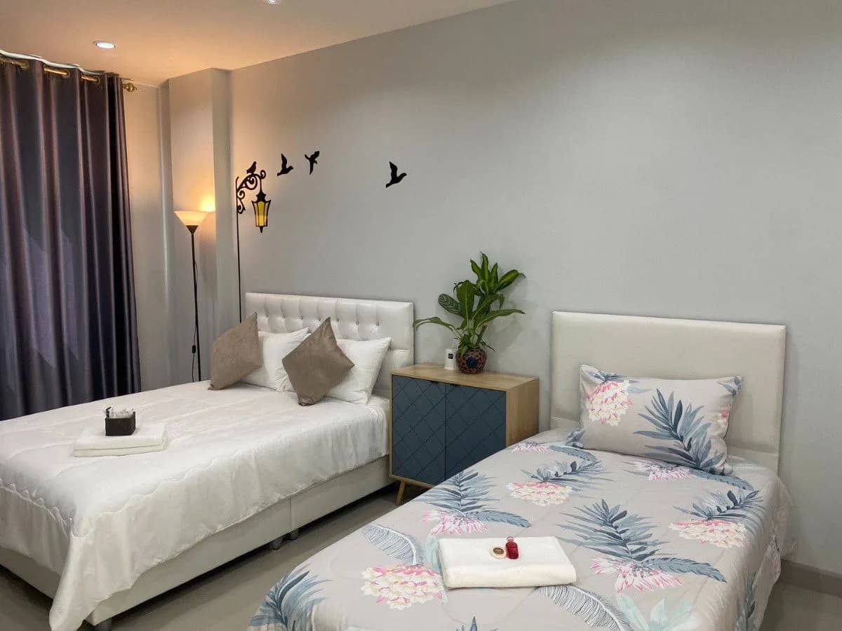 Baan Yim Residence, Yaek J, Sattahip: Kamar Bulanan Berperabot Gaya Kondominium 30 m², Dekat Yaek J Market foto 7