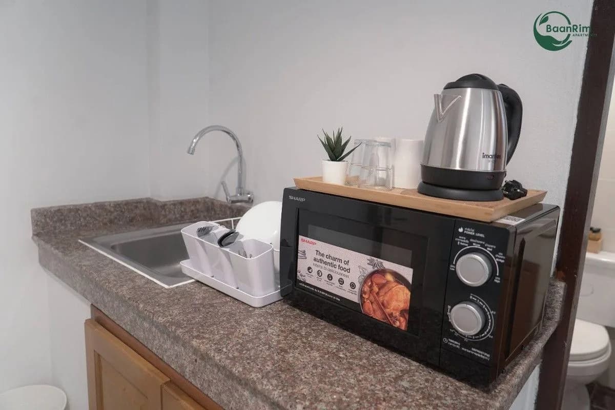 Baanrim Ratchada Apartment, Soi Inthamara 47 (Ratchada 17), nahe MRT Sutthisan: Studios und 1-Schlafzimmer-Wohnungen zur Monatsmiete Foto 5