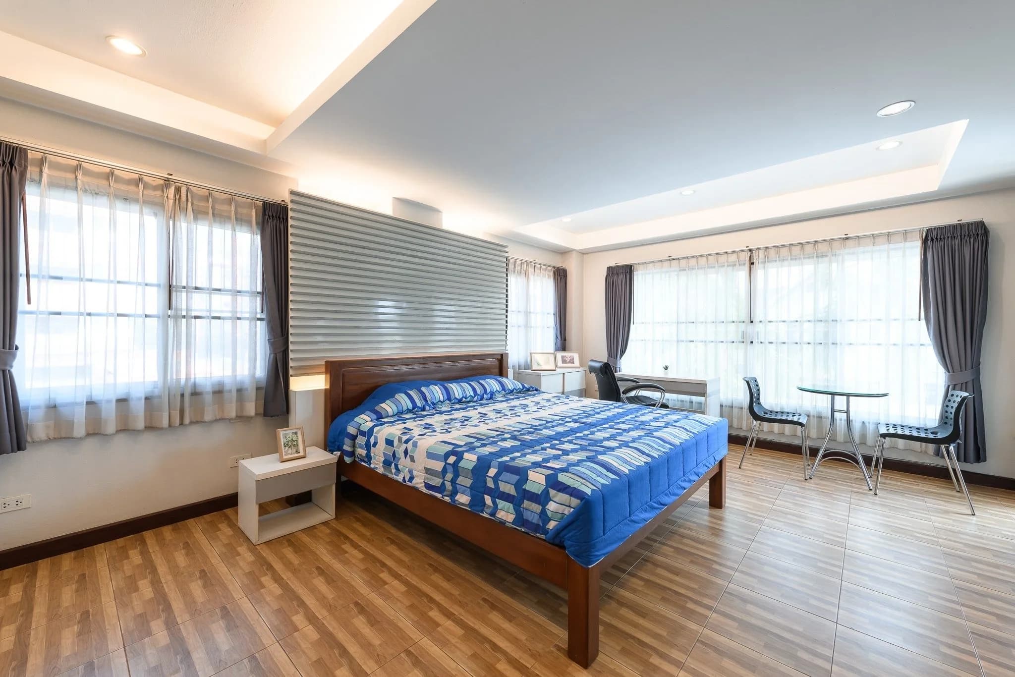 Ban Jed Yod, Chet Yot: Studio Serviced 33 m² dan Kamar Deluxe 42 m² Bulanan dengan Kolam Renang di Atap Dekat Universitas Chiang Mai