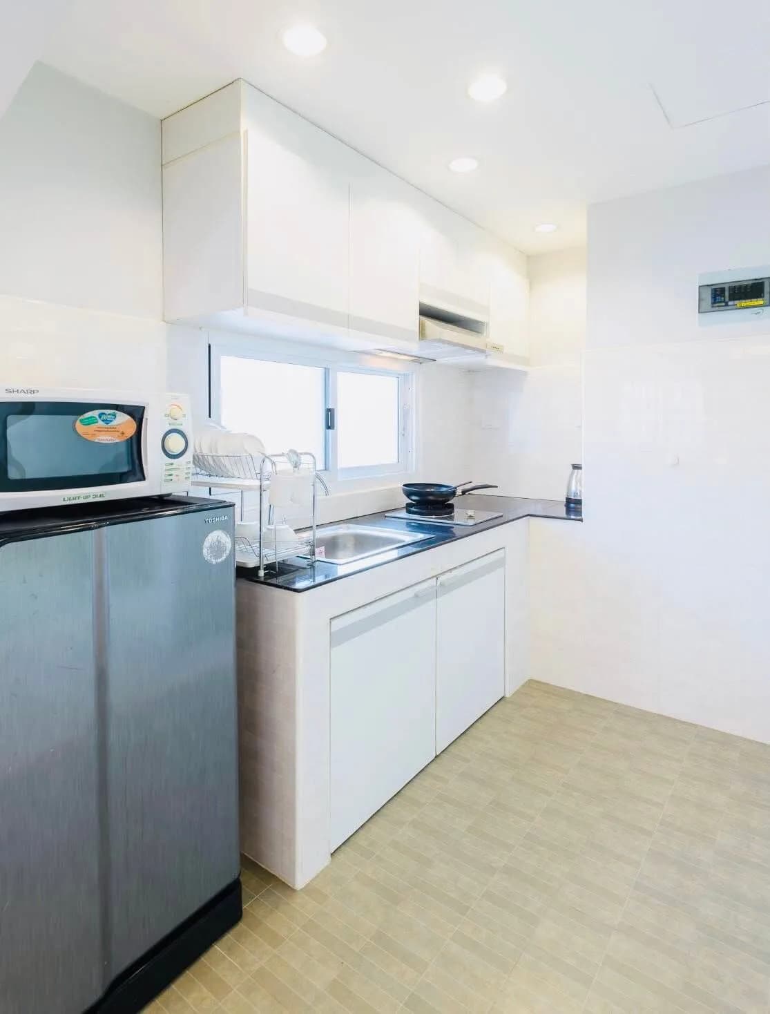 Ban Jed Yod, Chet Yot: Studio Serviced 33 m² dan Kamar Deluxe 42 m² Bulanan dengan Kolam Renang di Atap Dekat Universitas Chiang Mai foto 7