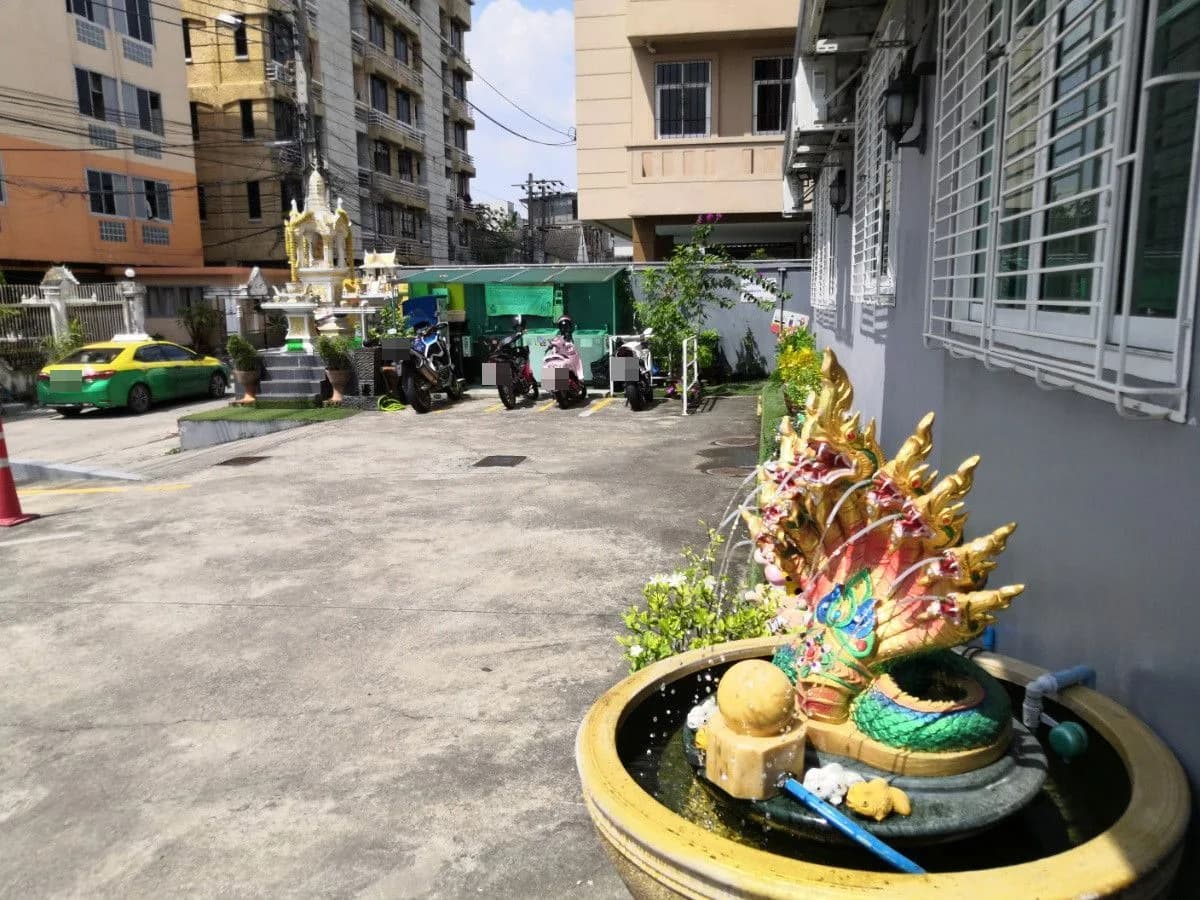 BBP Residence, Soi Латпхрао 122 Yaek 3 (Soi Mahat Thai Yaek 3): студии 22 кв. м, помесячная аренда, около 250 м от MRT Mahat Thai фото 8