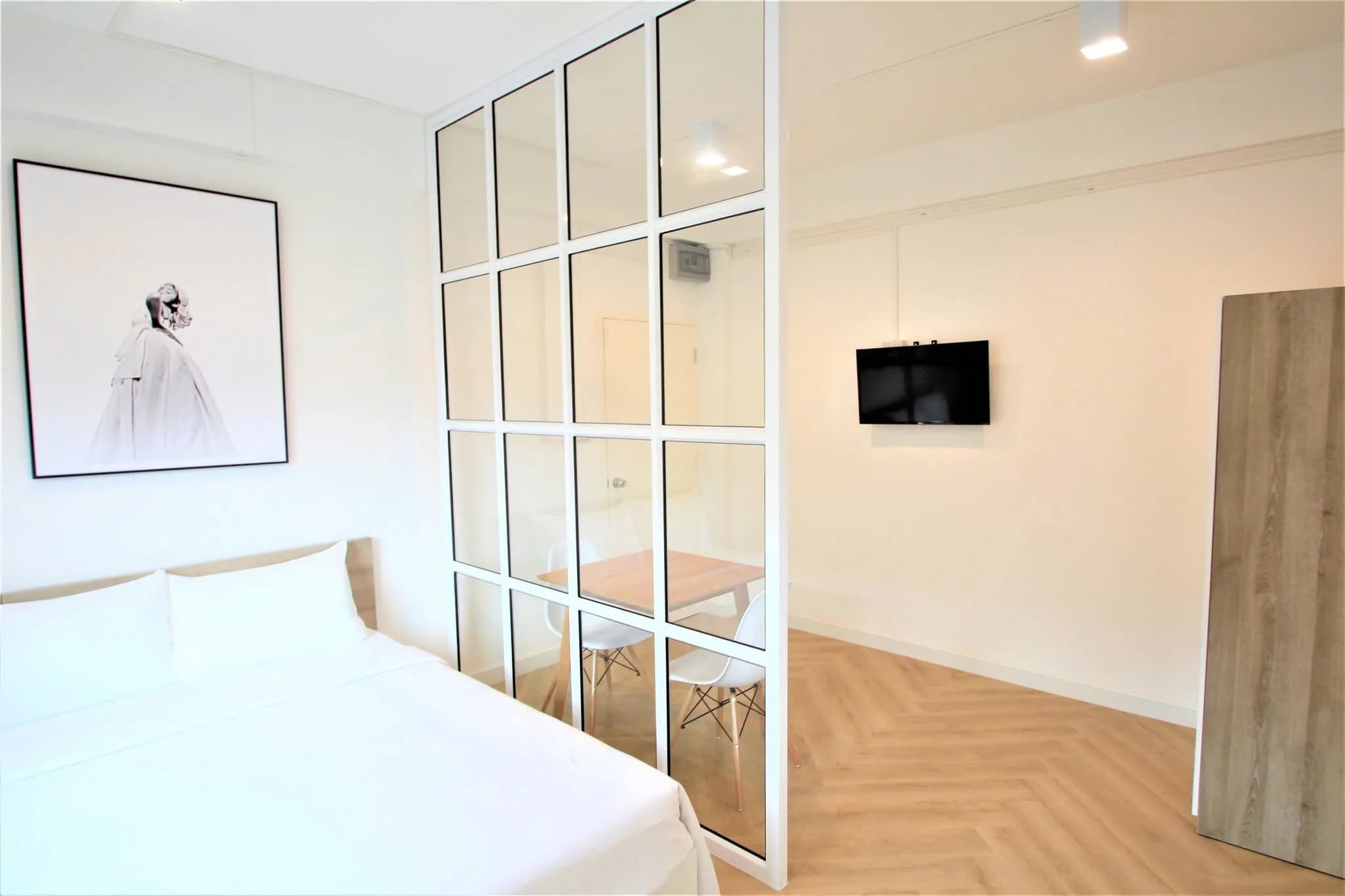Belive Saphan Mai, Soi Phahon Yothin 69: Bright, Modern Monthly Studios about 300 m from BTS Sai Yut photo 2