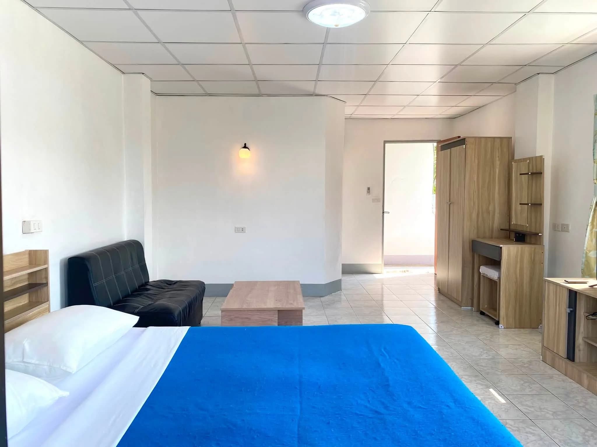 Boonmee Apartment, Si Racha: studio 28 m² cho thuê tháng, dọn phòng miễn phí, gần Laem Chabang Port ảnh 5