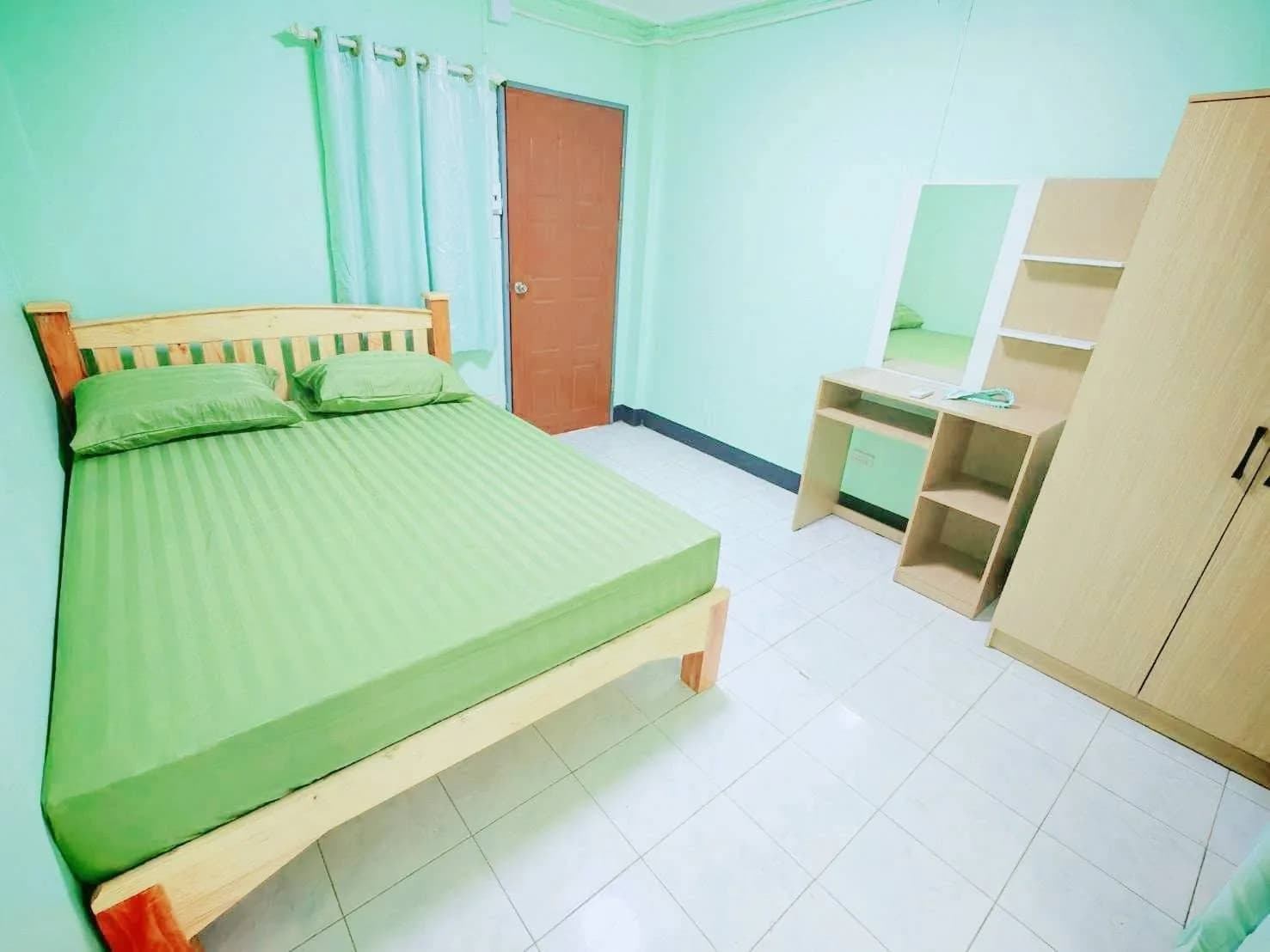 Burirat Apartment, Ban Pet, 콘깬: Ton Tann 시장 인근 24㎡ 월세 에어컨 객실 사진 1