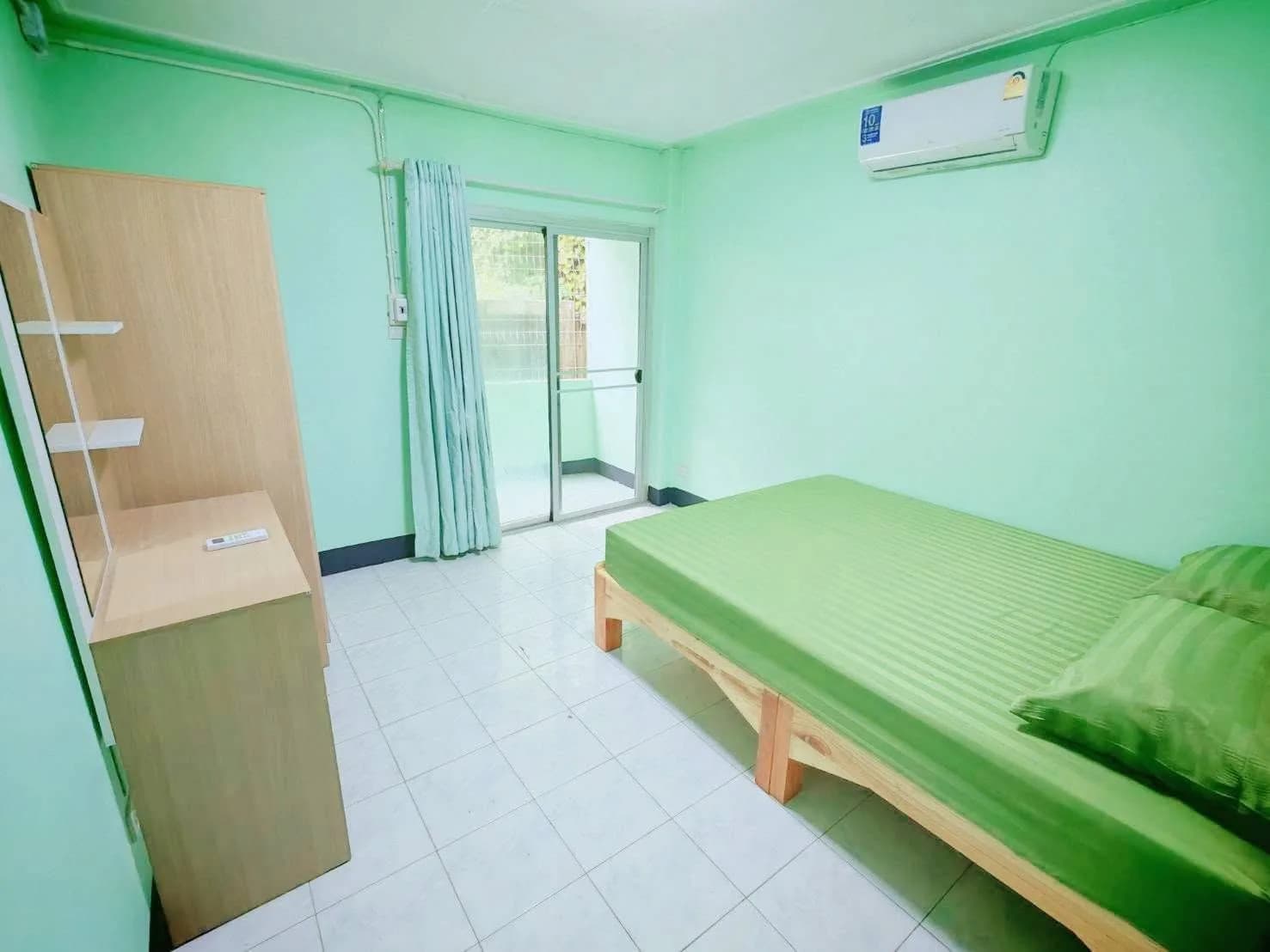 Burirat Apartment, Ban Pet, 콘깬: Ton Tann 시장 인근 24㎡ 월세 에어컨 객실 사진 3