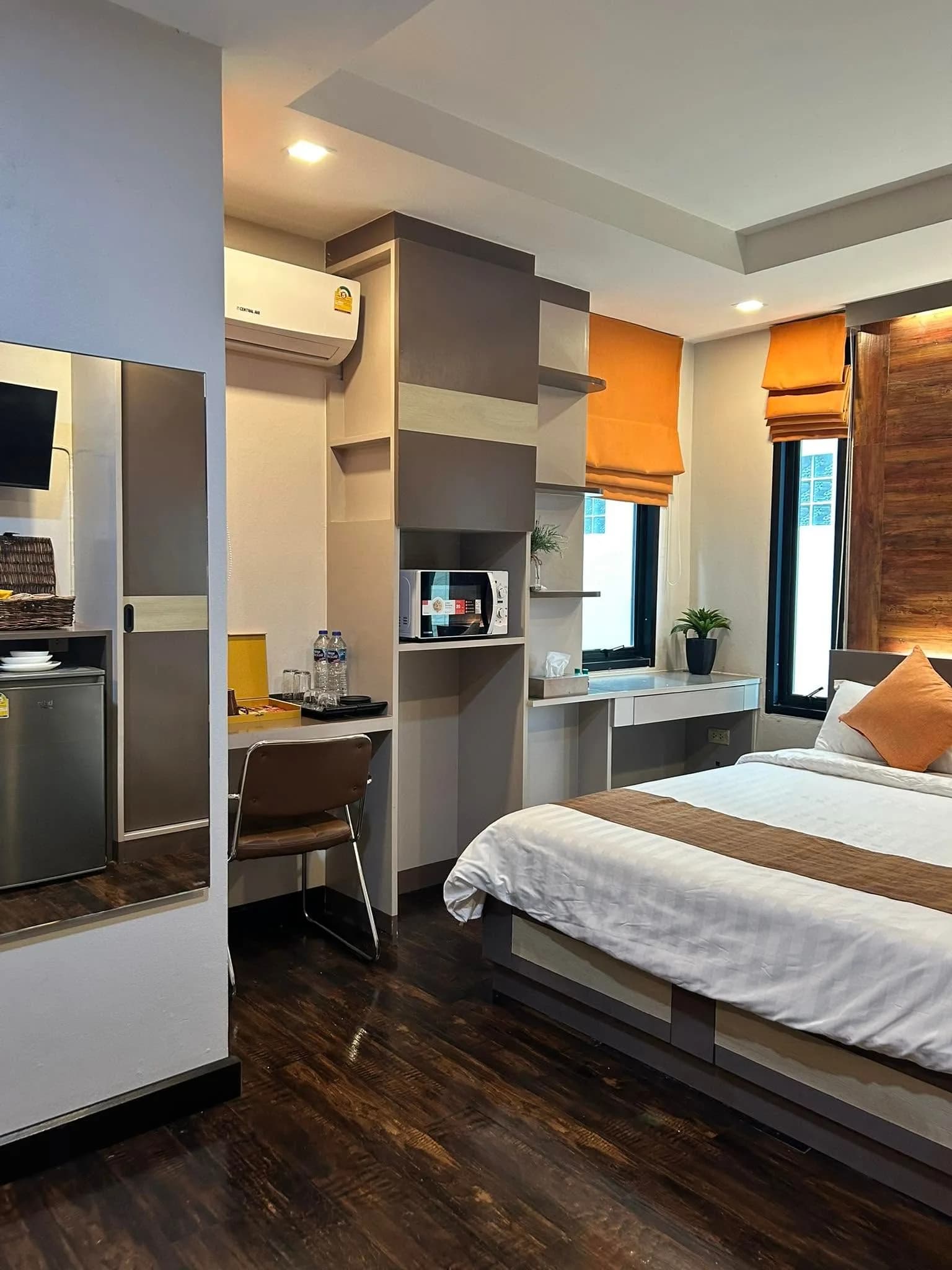 Casa KARIM, Soi Charan Sanitwong 74/1, Bang Phlat: Monthly Studios of 20 sq.m. next to MRT Bang Phlat photo 8