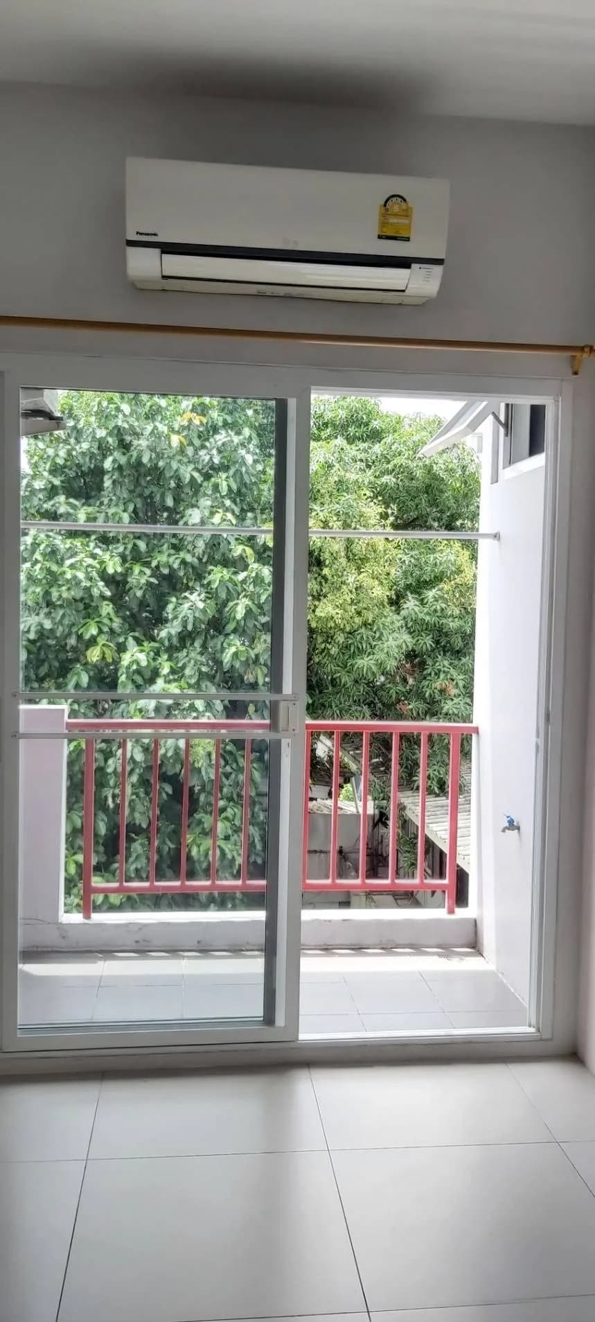 Celeste Haus, Soi Charan Sanitwong 35, Bangkok Noi : chambres de 22 à 32 m² au mois, à environ 500 m du MRT Fai Chai photo 5