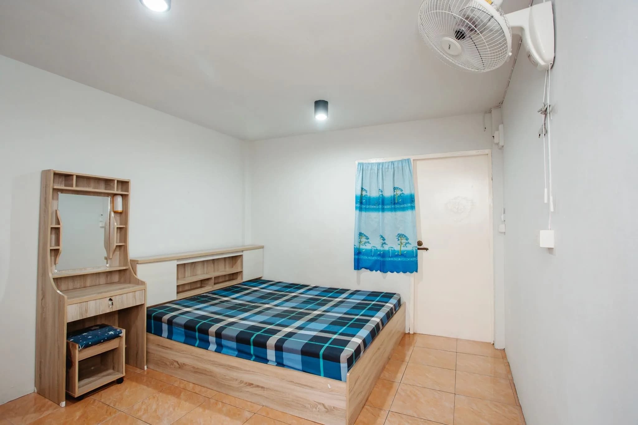 Chaengsanit 3 Apartment，乌汶：月租宿舍空调房和风扇房，近Ubon Ratchathani Rajabhat 大学 第4张照片