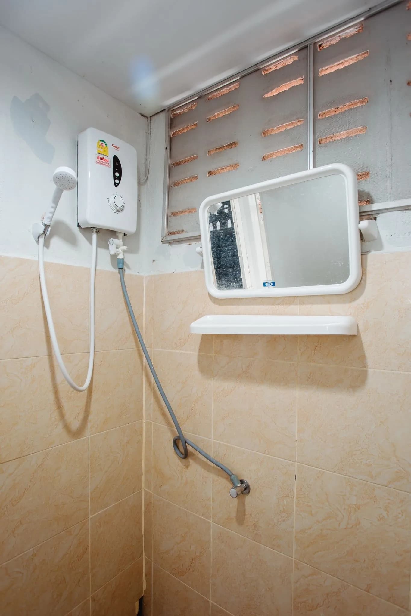 Chaengsanit 3 Apartment，乌汶：月租宿舍空调房和风扇房，近Ubon Ratchathani Rajabhat 大学 第7张照片