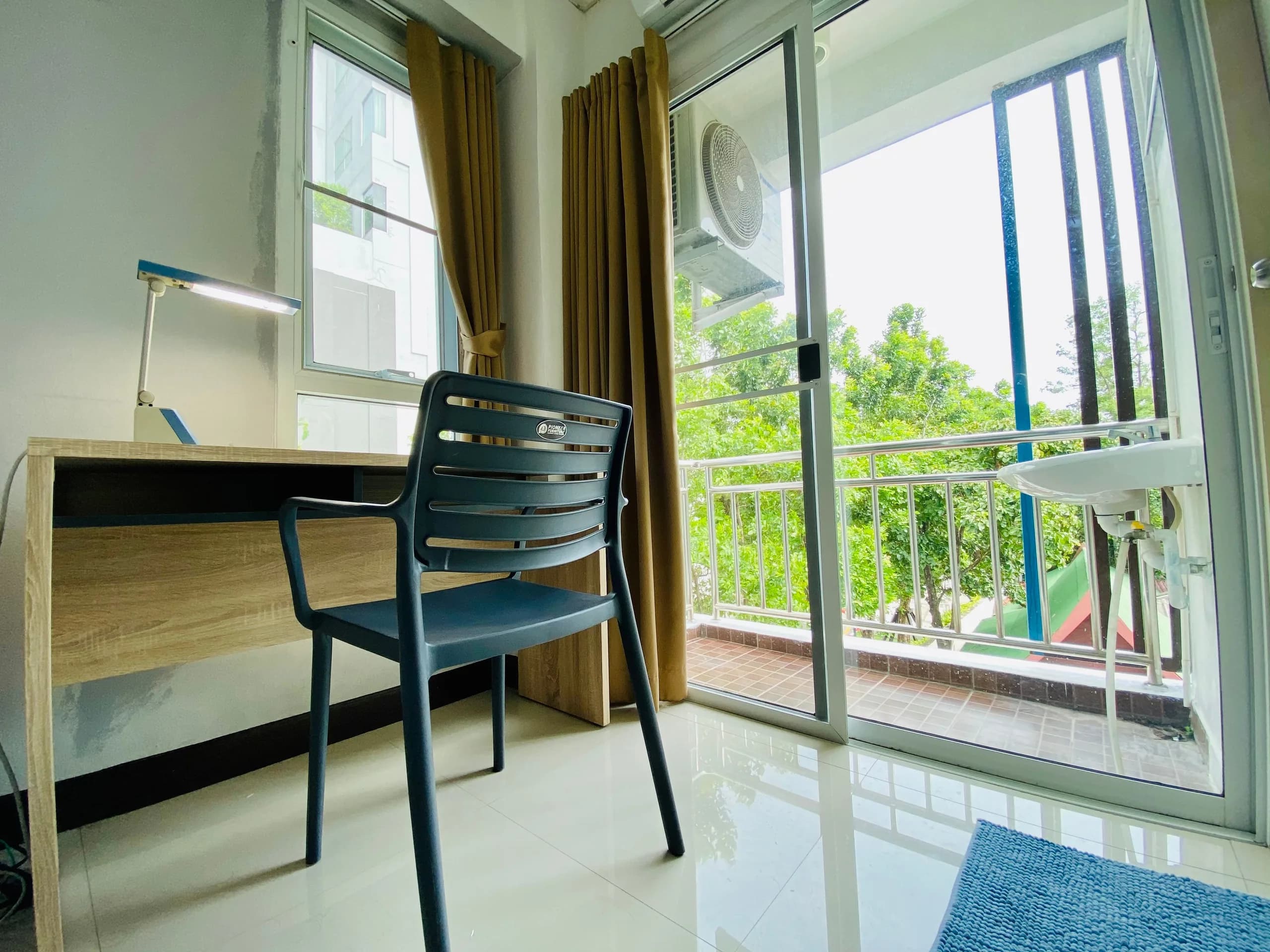 Charoensuk Residence, Soi Suan Luang, Chom Thong : studios de 22.5 m² à louer au mois, à côté du BTS Wutthakat, sortie 2 photo 2