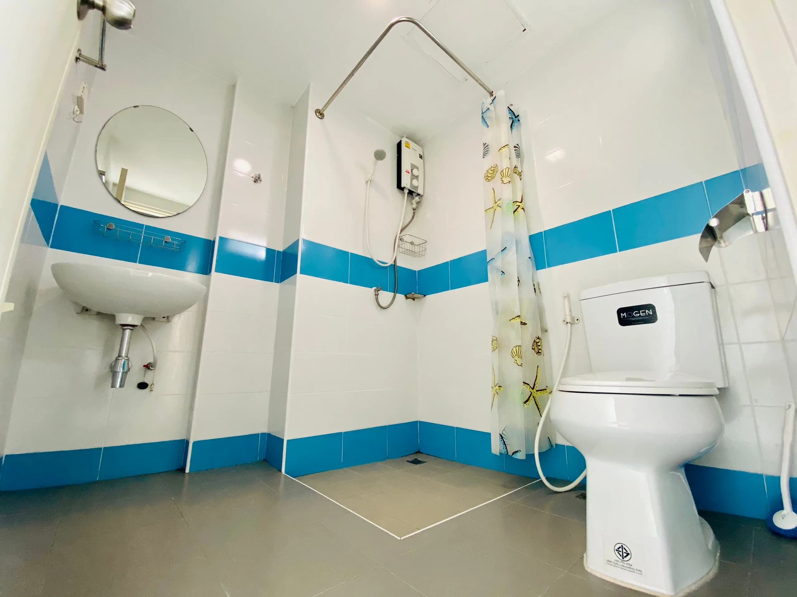 Charoensuk Residence, Soi Suan Luang, Chom Thong : studios de 22.5 m² à louer au mois, à côté du BTS Wutthakat, sortie 2 photo 3