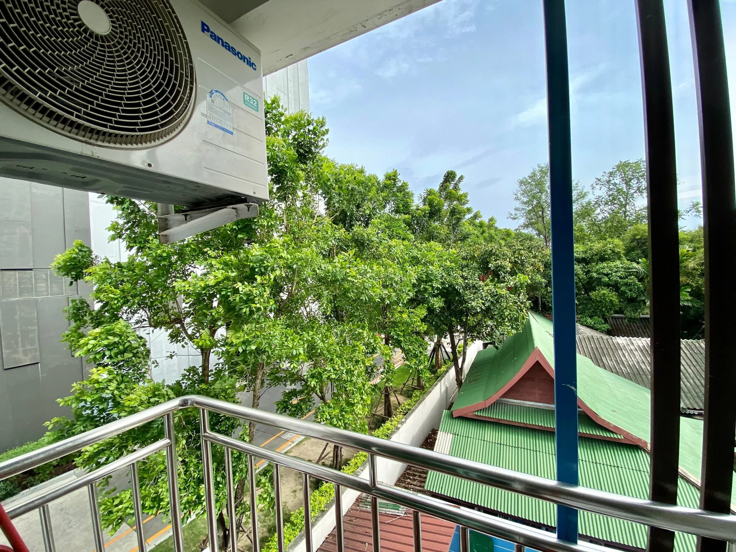 Charoensuk Residence, Soi Suan Luang, Chom Thong : studios de 22.5 m² à louer au mois, à côté du BTS Wutthakat, sortie 2 photo 4