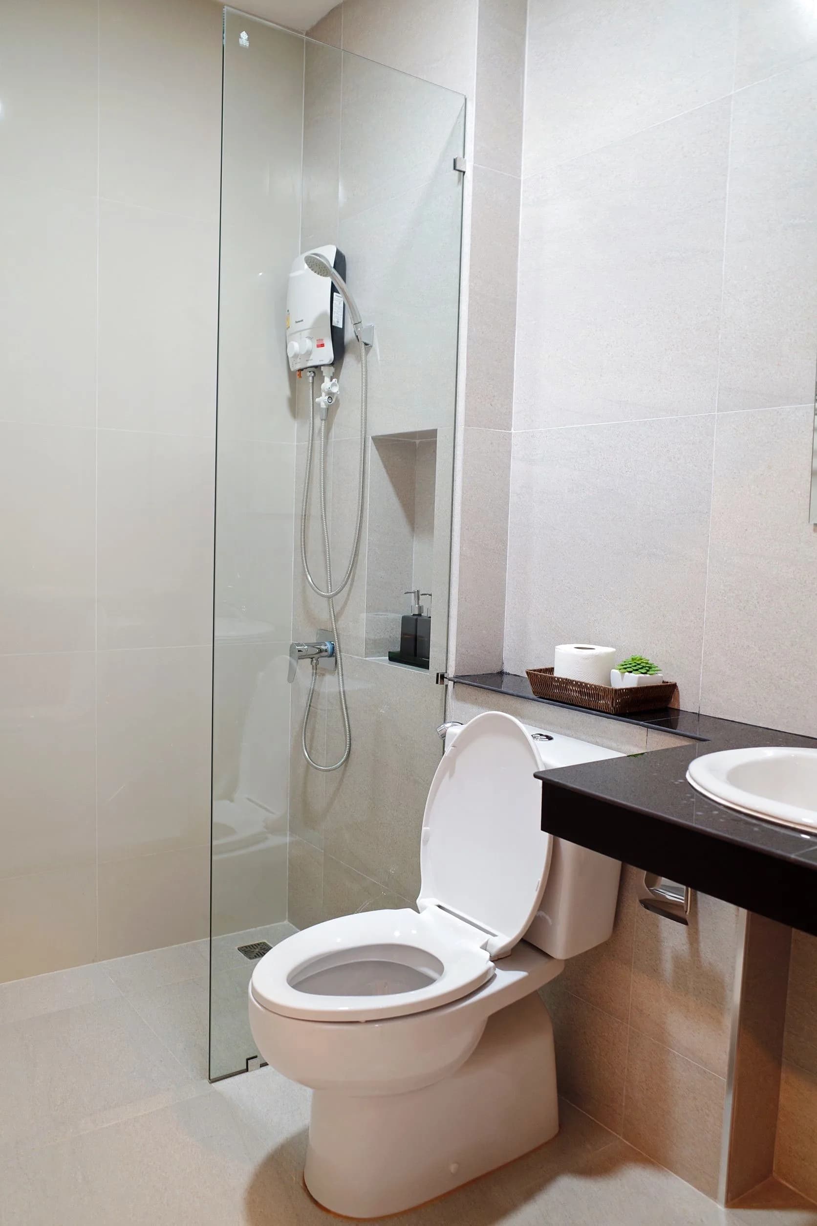 Chaviya Apartment Building B, Ban Chang: Monthly Studios of 29.5 sq.m. with a Private Balcony near Phla Beach photo 3