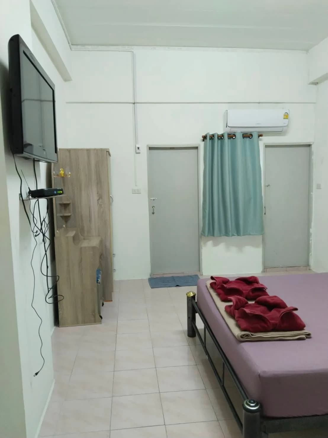Chusri Mansion 2, Rama II Soi 28 Chom Thong – 객실마다 발코니가 있는 에어컨 월세 룸, 카드키 출입 사진 4