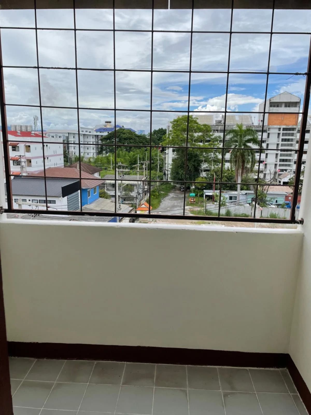 Diamond Court، Mun Dam Phra Khot Soi 9: غرف سكن شهرية بمروحة ومكيّفة قرب جامعة Chiang Mai Rajabhat صورة 7
