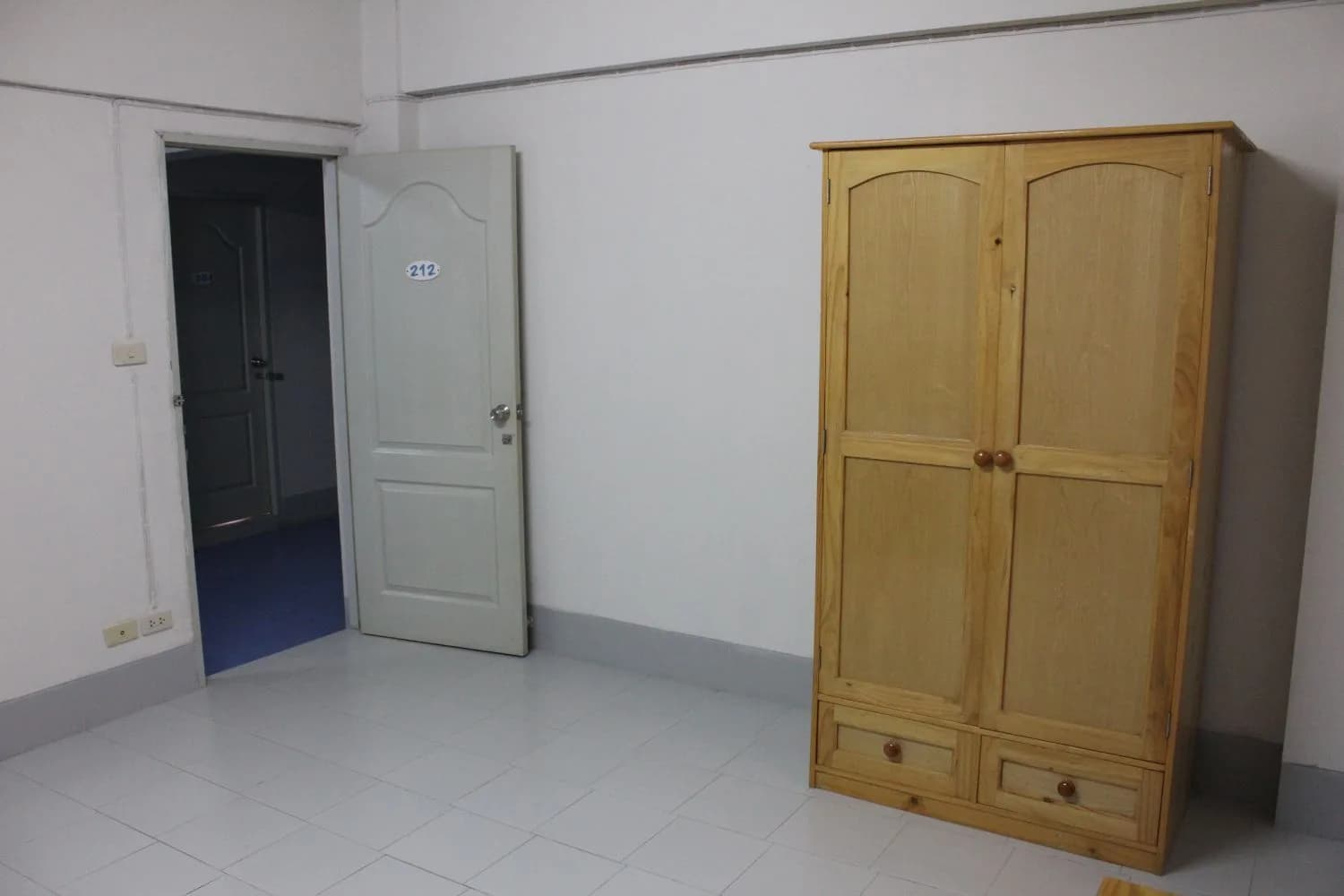 Euang Luang Court, Mae Hia: Big C Place Hang Dong 인근 수도 요금 무료 선풍기·에어컨 월세 기숙사 객실 사진 8